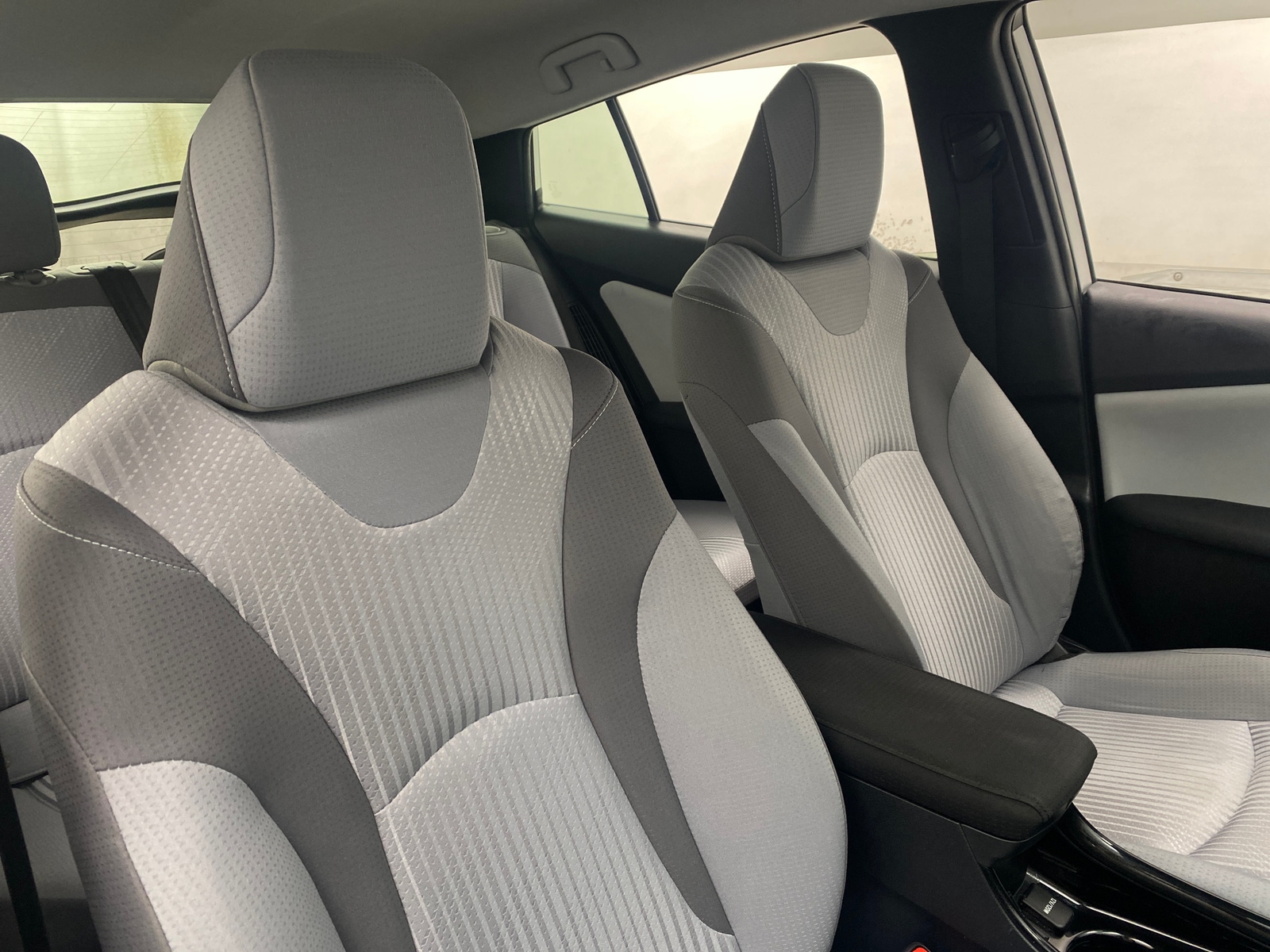 Thumbnail: 2020 Toyota Prius Prime - 2