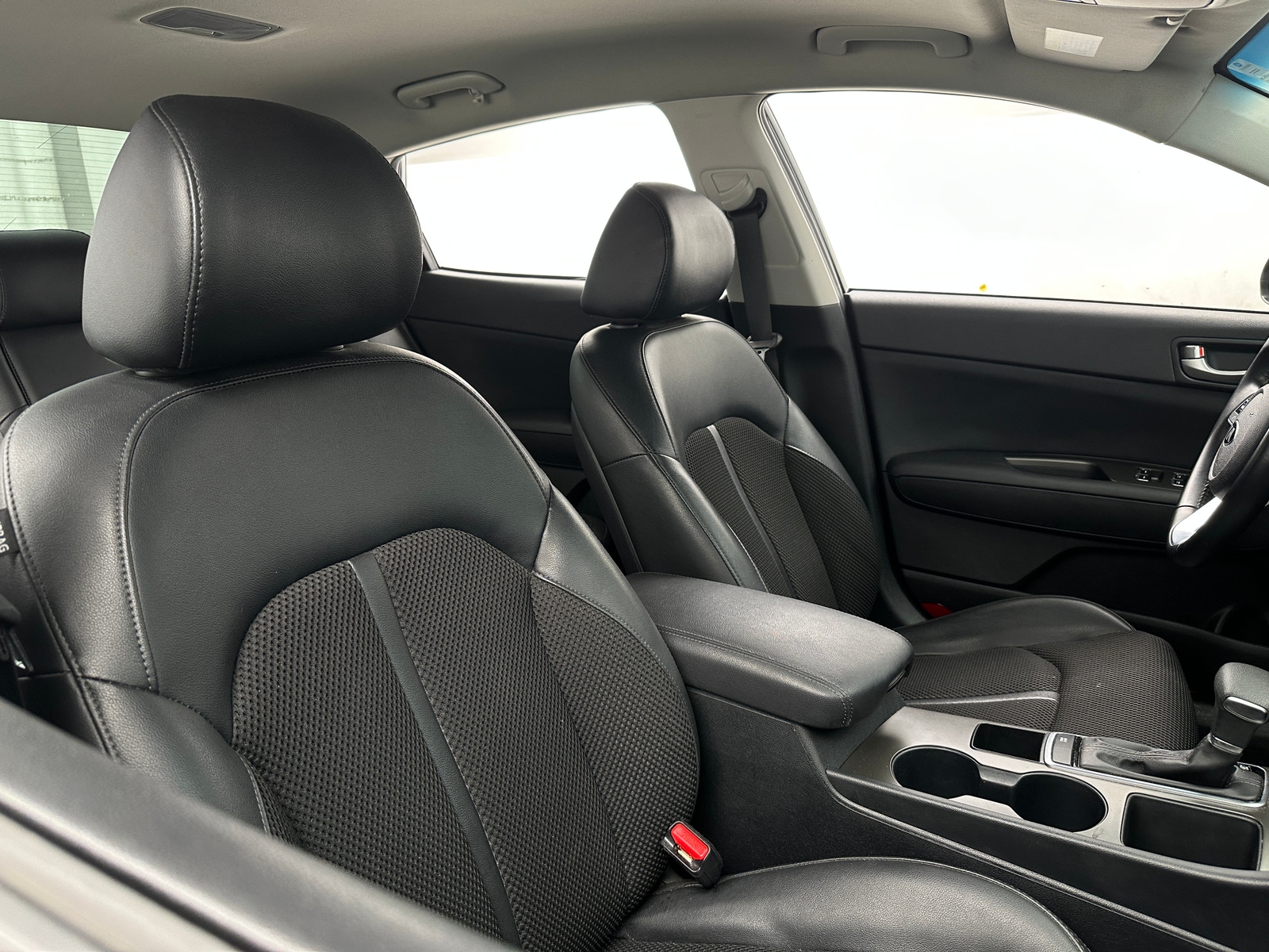 Thumbnail: 2020 Kia Optima - 2