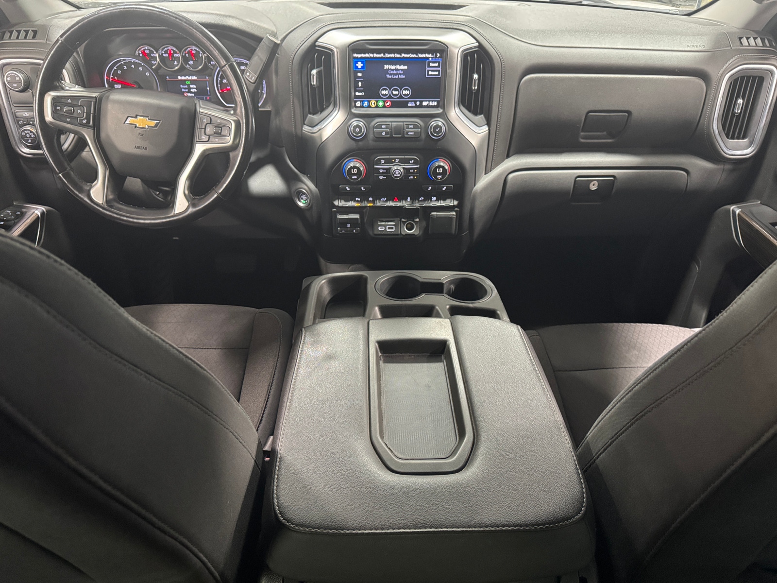 Thumbnail: 2019 Chevrolet Silverado 1500 - 3