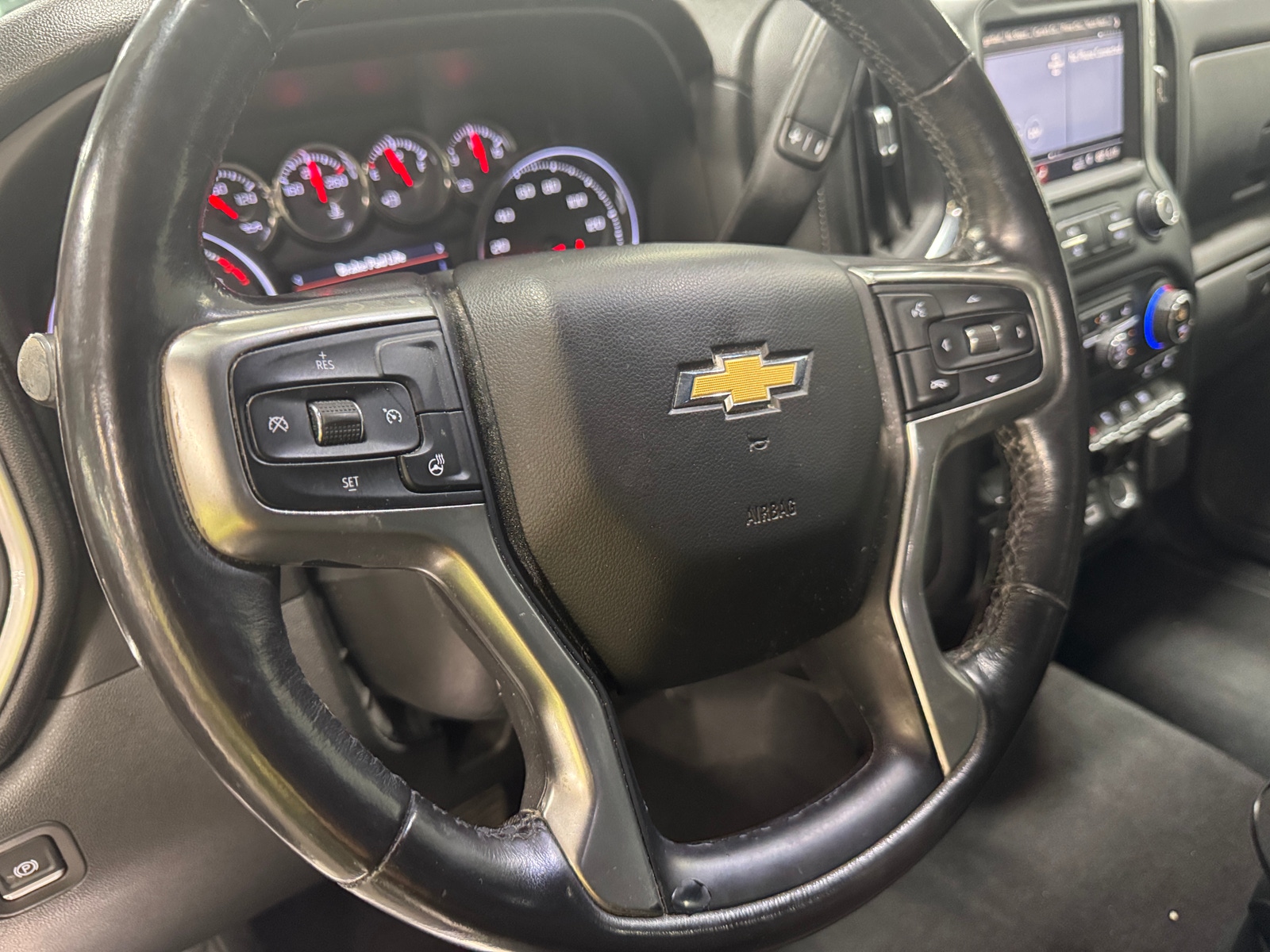 Thumbnail: 2019 Chevrolet Silverado 1500 - 5