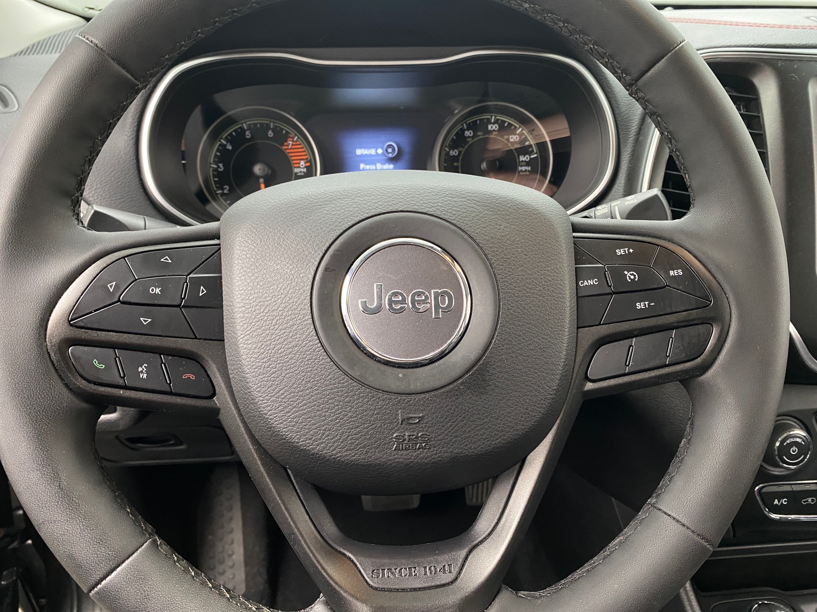 Thumbnail: 2022 Jeep Cherokee - 4