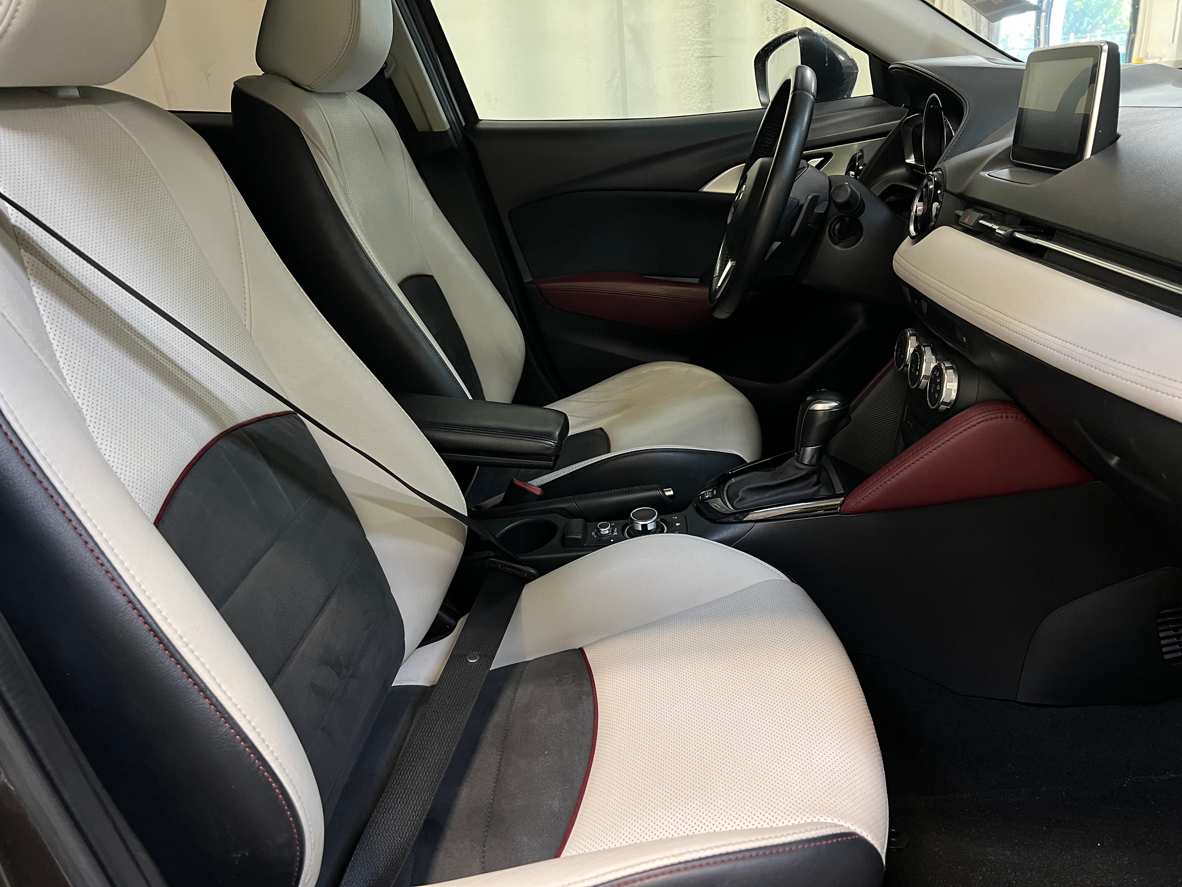 Used 2016 Mazda CX-3 Grand Touring with VIN JM1DKBD73G0120190 for sale in Oak Creek, WI