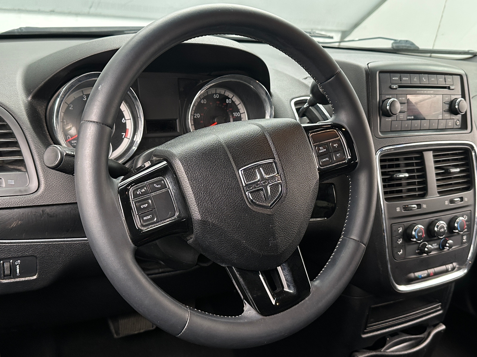 Thumbnail: 2016 Dodge Grand Caravan - 5
