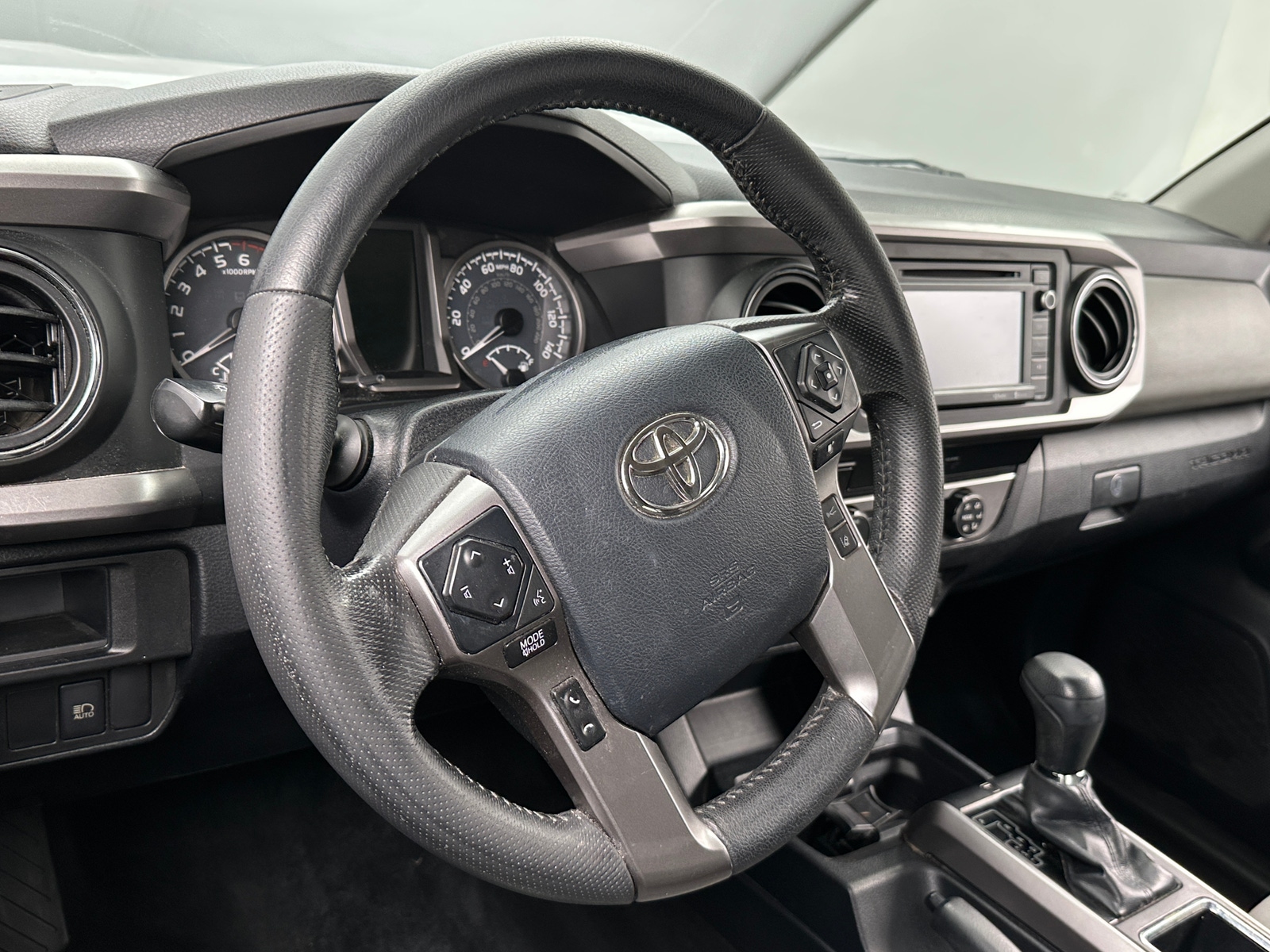 Thumbnail: 2019 Toyota Tacoma - 5