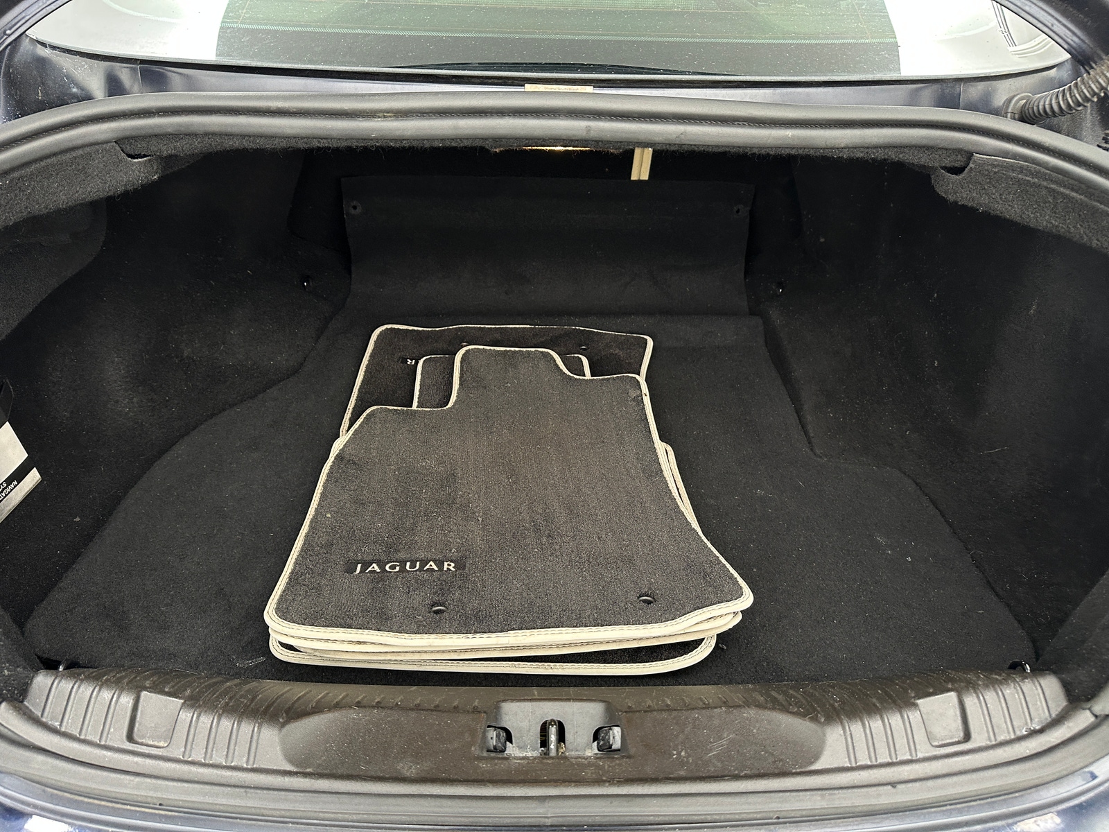 Thumbnail: 2011 Jaguar XF - 6