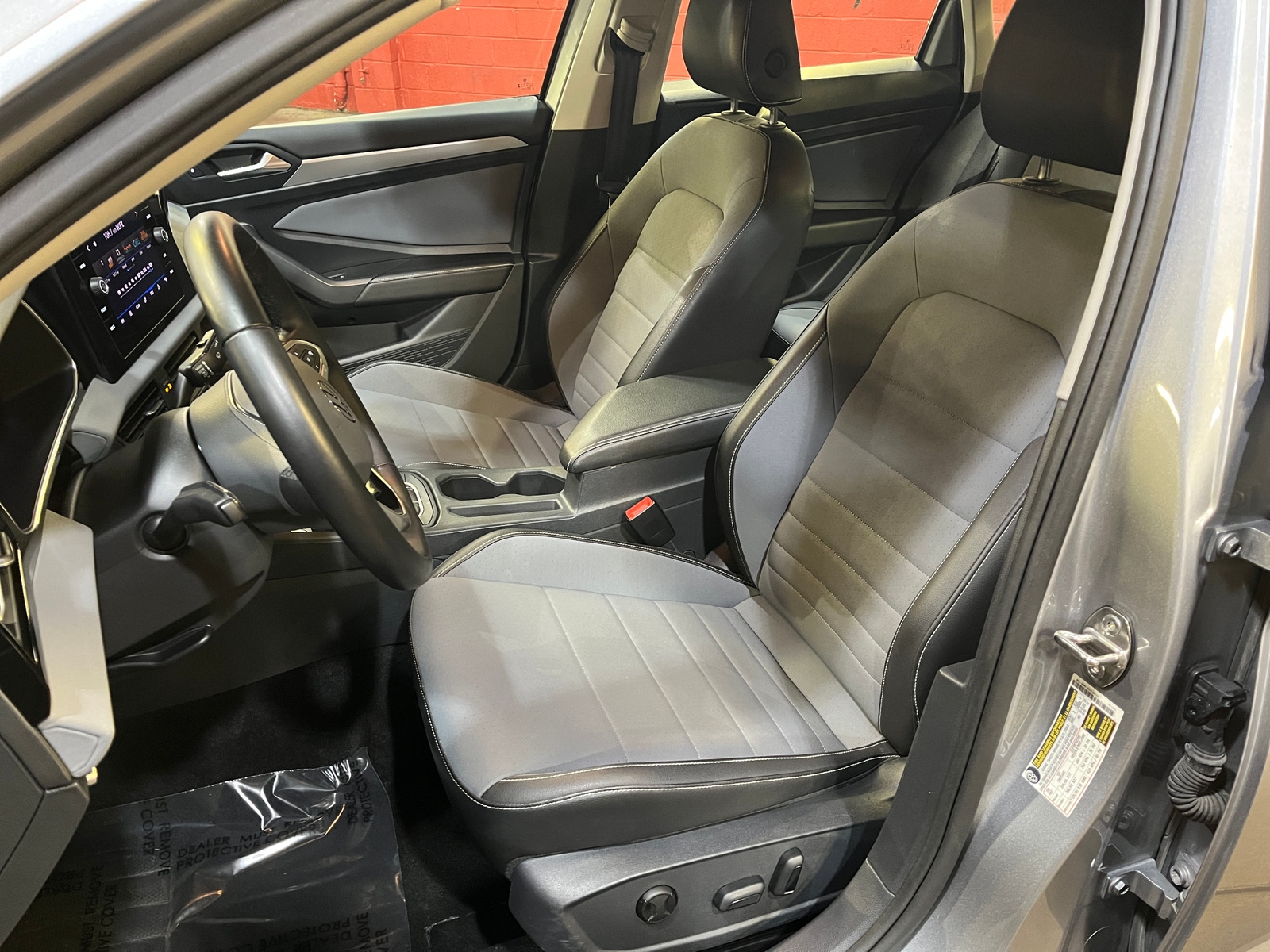 Thumbnail: 2025 Volkswagen Jetta - 2