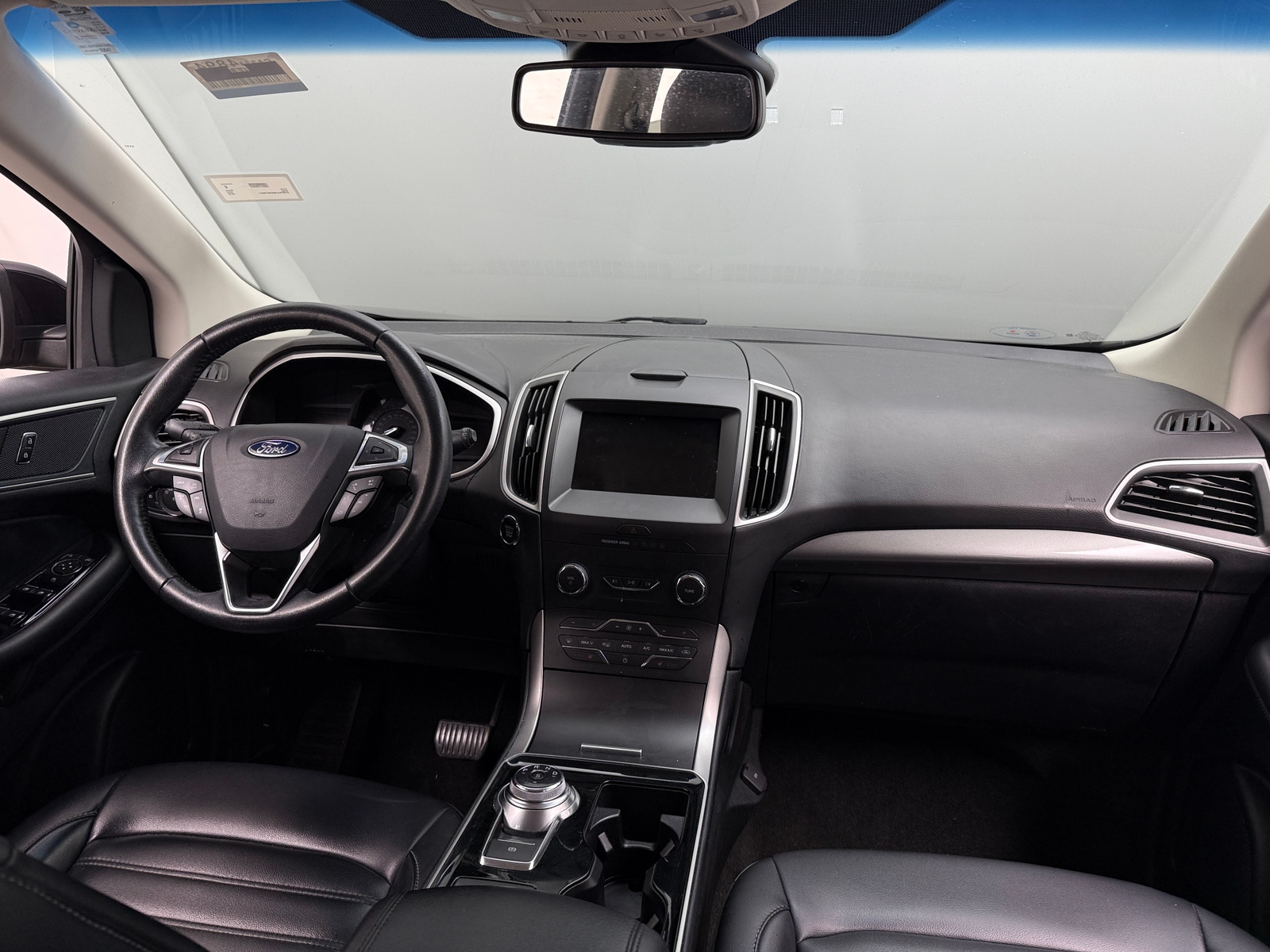 Thumbnail: 2019 Ford Edge - 3