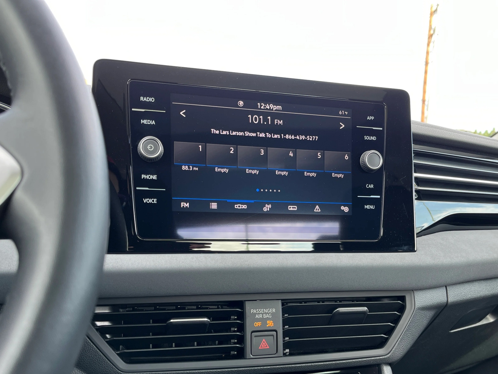 Thumbnail: 2025 Volkswagen Jetta - 3