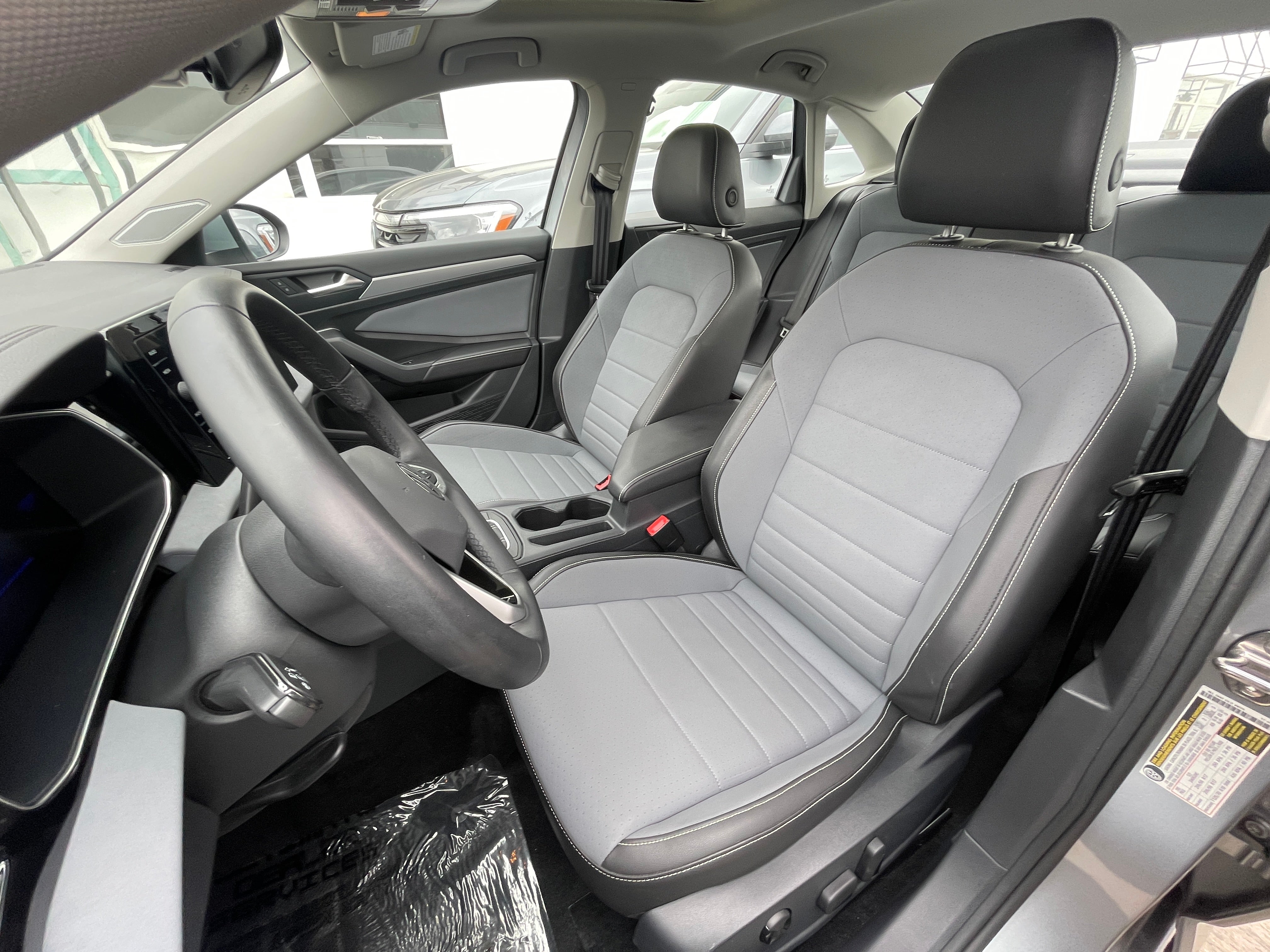 Thumbnail: 2025 Volkswagen Jetta - 2