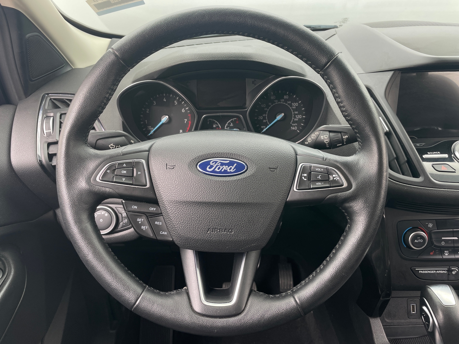Thumbnail: 2019 Ford Escape - 4