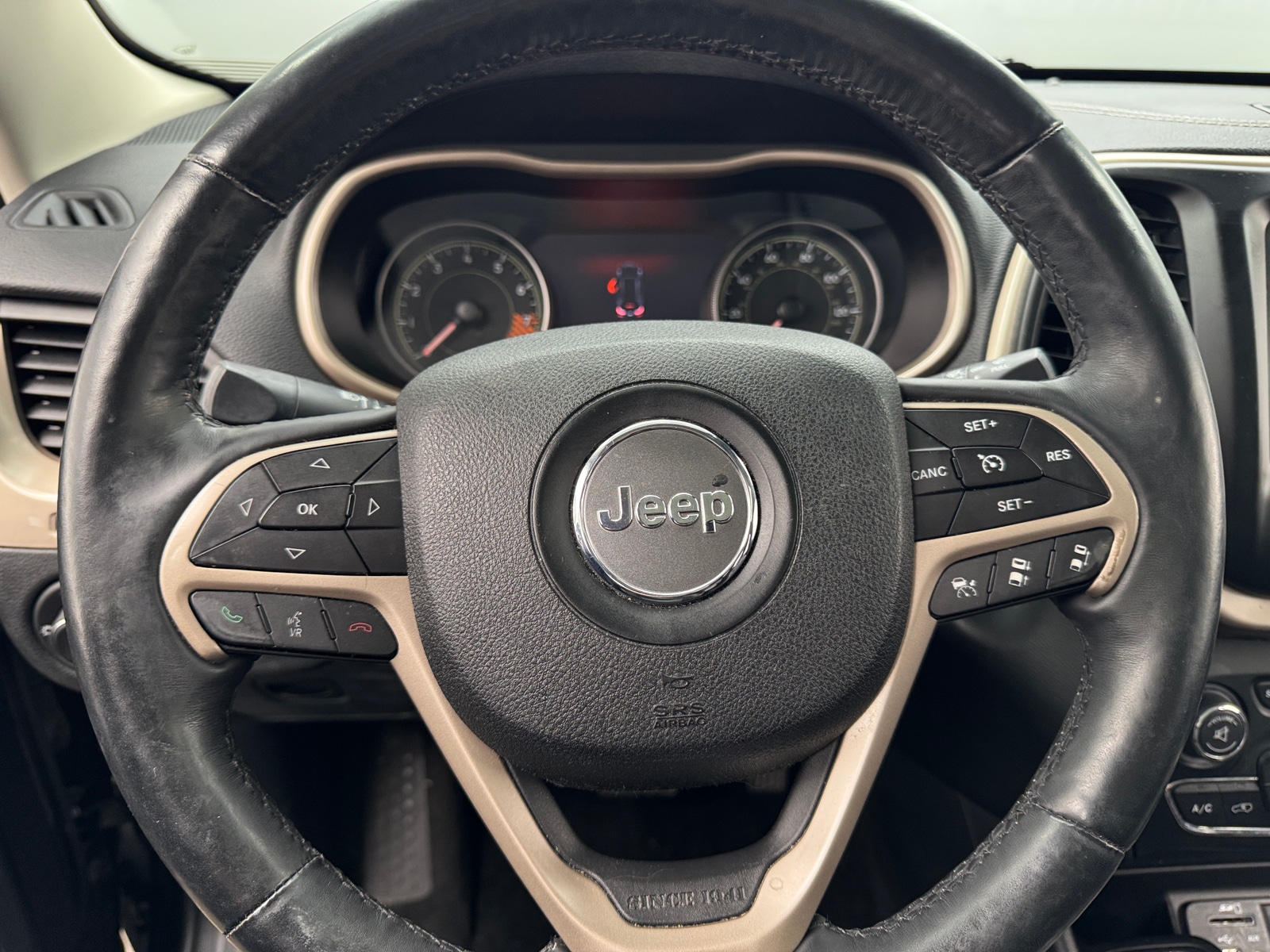Thumbnail: 2014 Jeep Cherokee - 4