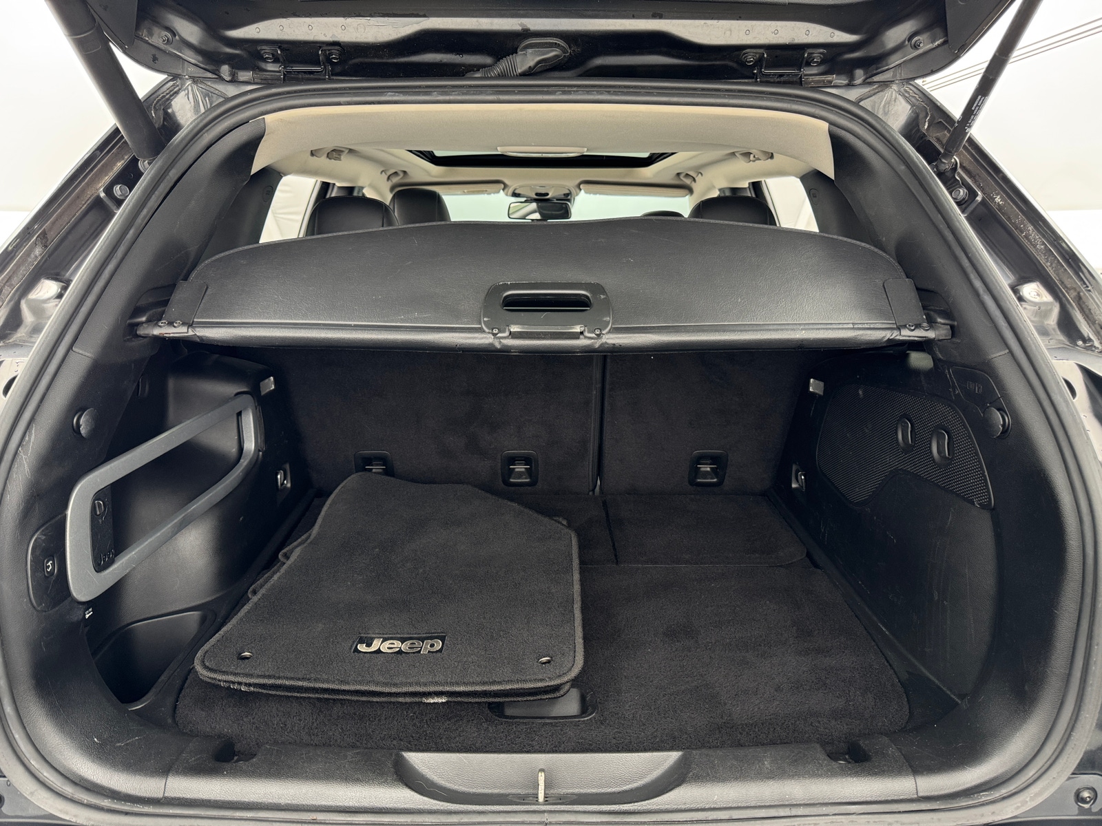 Thumbnail: 2014 Jeep Cherokee - 6