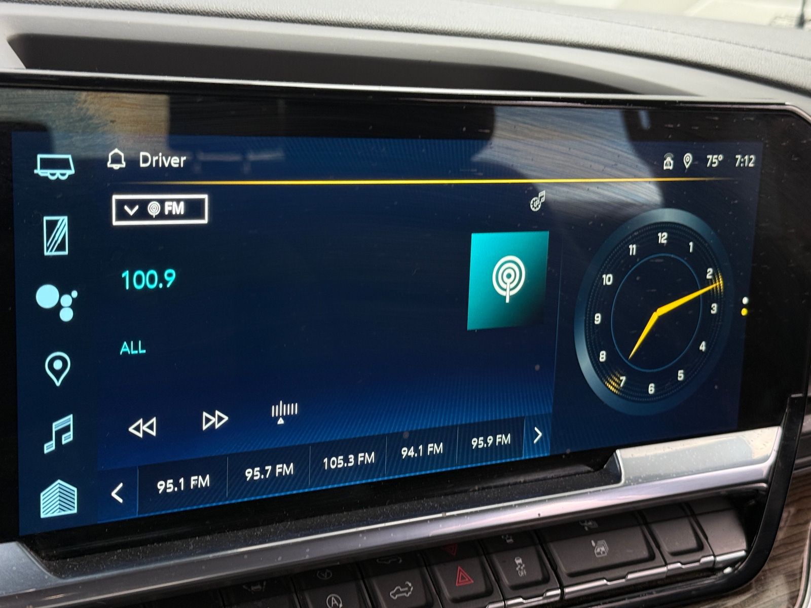 Thumbnail: 2024 Chevrolet Silverado 1500 - 4