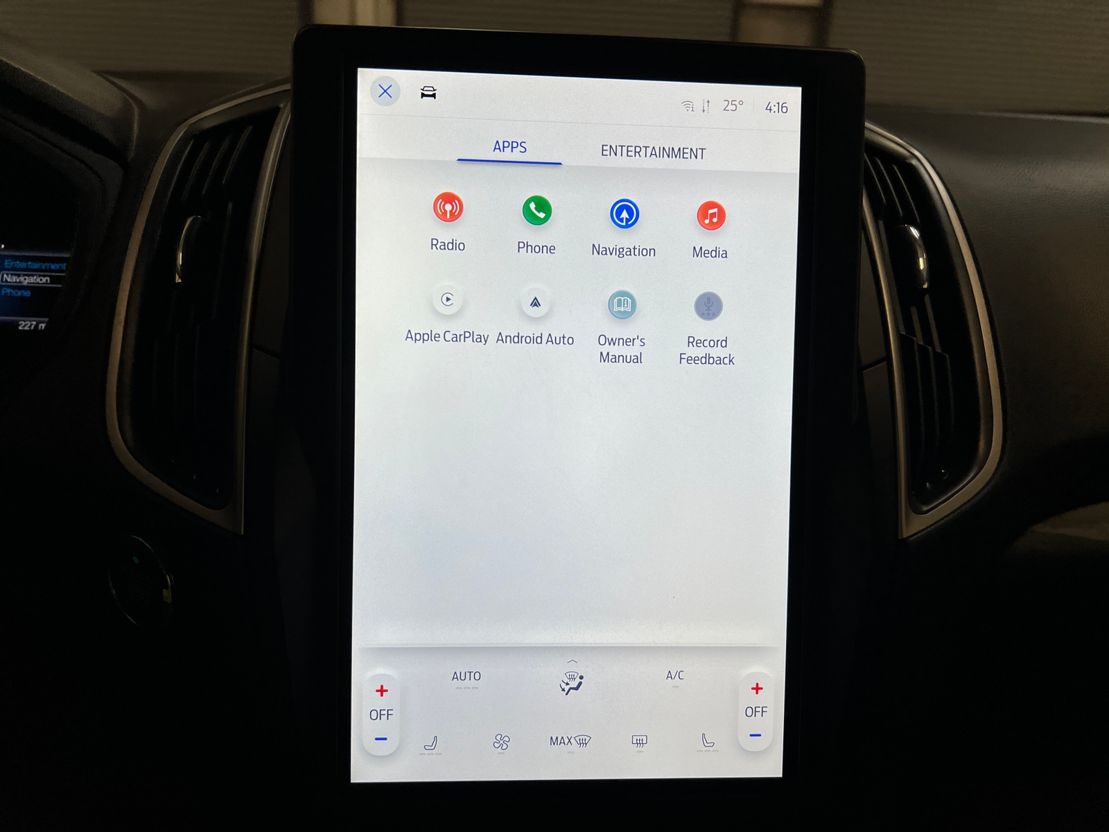 Thumbnail: 2024 Ford Edge - 3