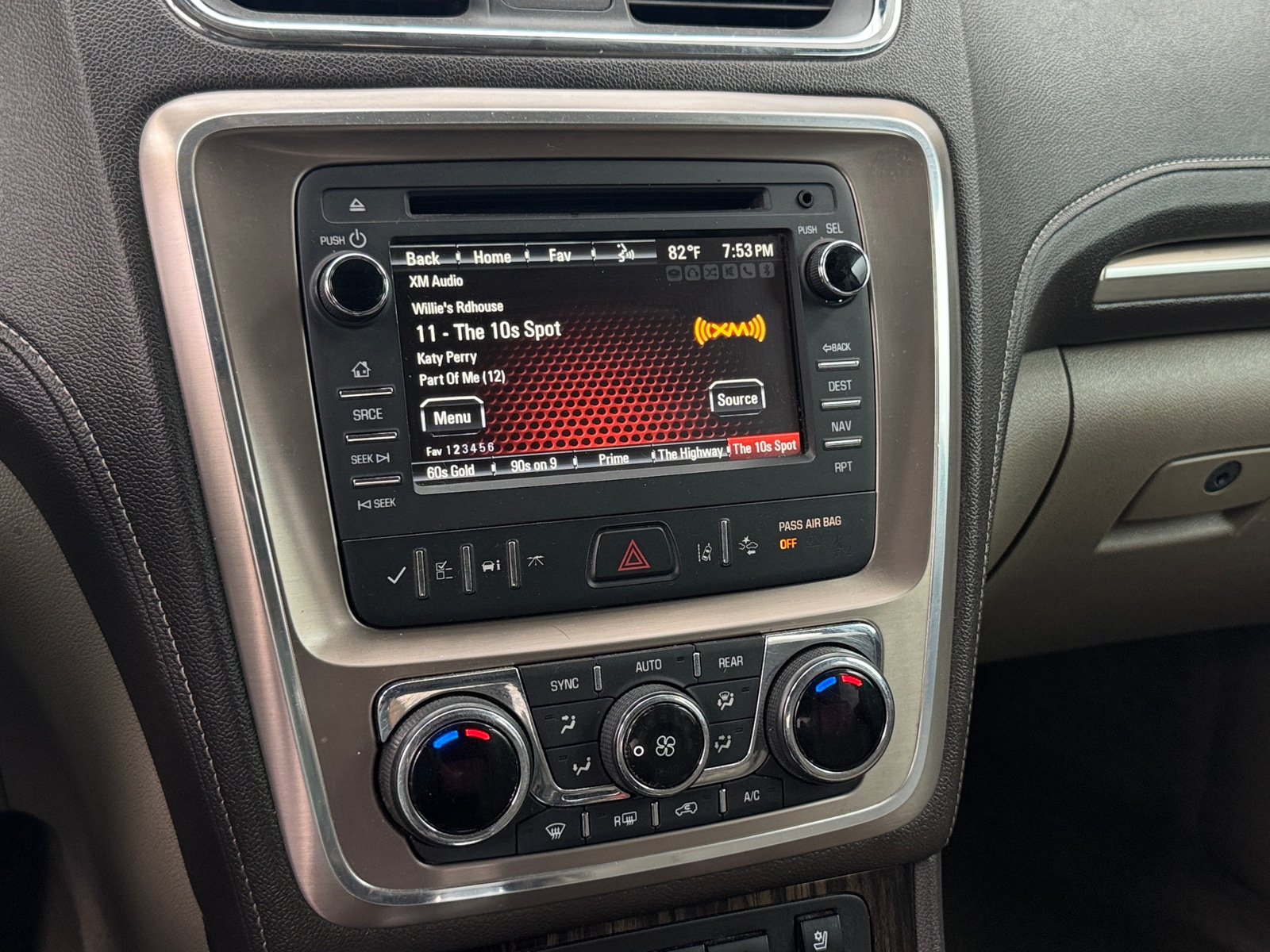 Thumbnail: 2015 GMC Acadia - 3