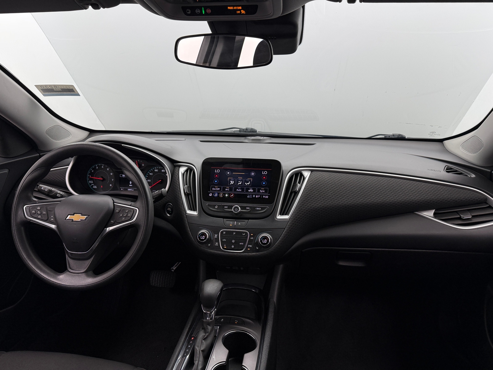 Thumbnail: 2023 Chevrolet Malibu - 3