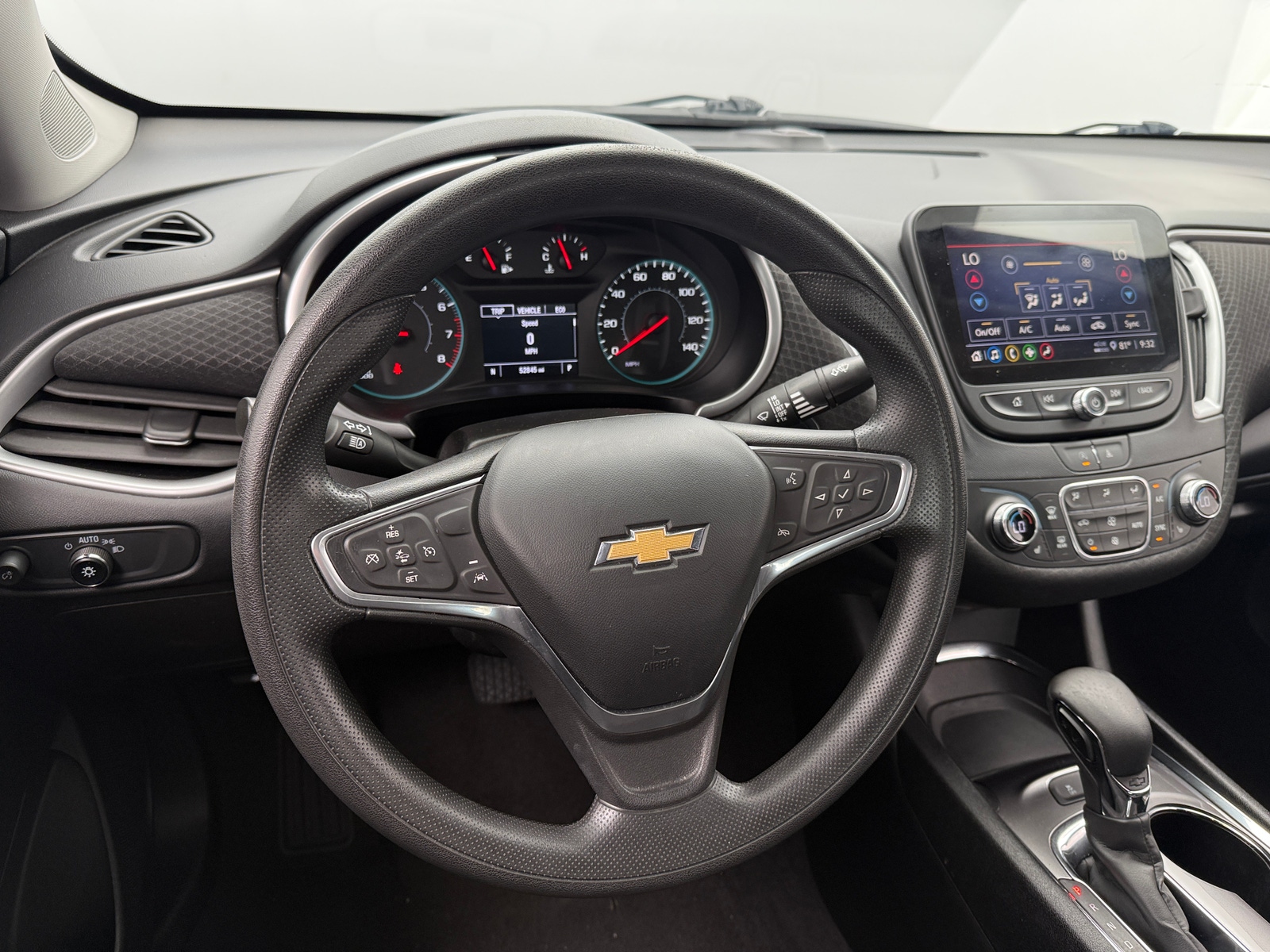 Thumbnail: 2023 Chevrolet Malibu - 5