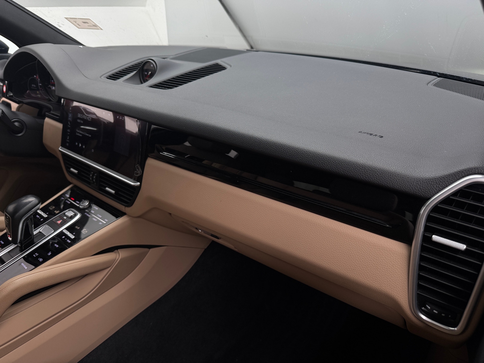 Thumbnail: 2020 Porsche Cayenne - 2