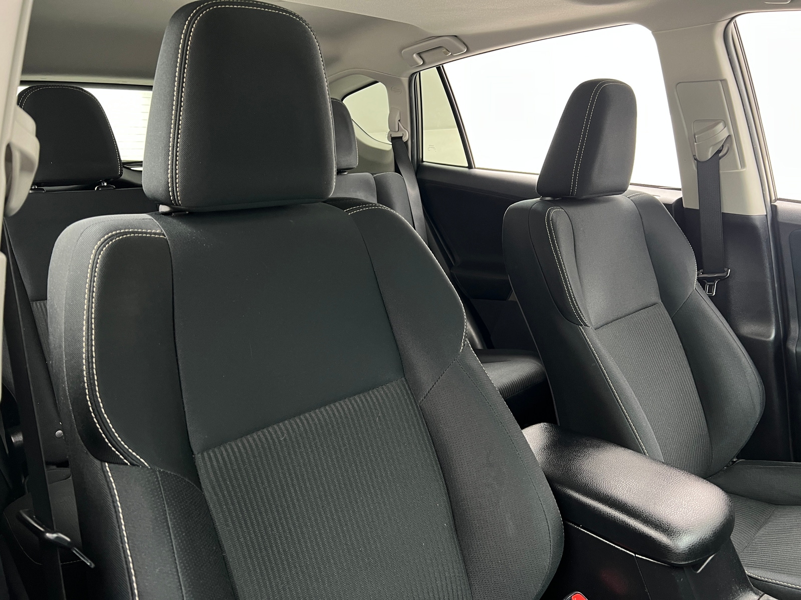 Thumbnail: 2013 Toyota RAV4 - 2