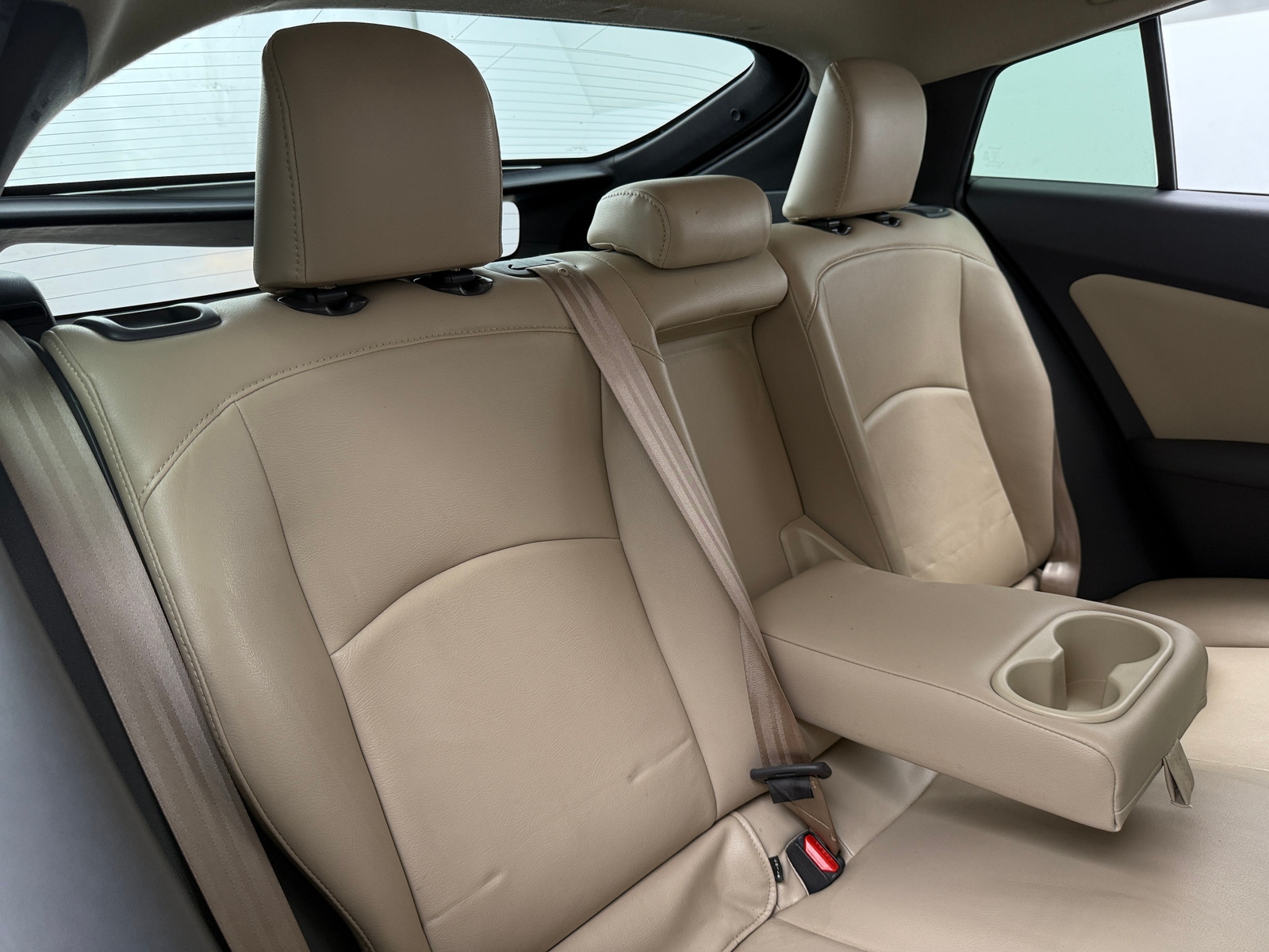 Thumbnail: 2016 Toyota Prius - 6