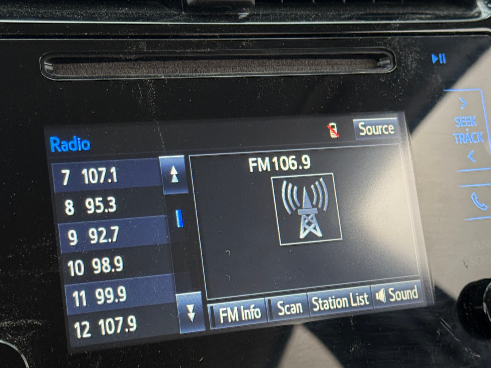 Thumbnail: 2016 Toyota Prius - 4