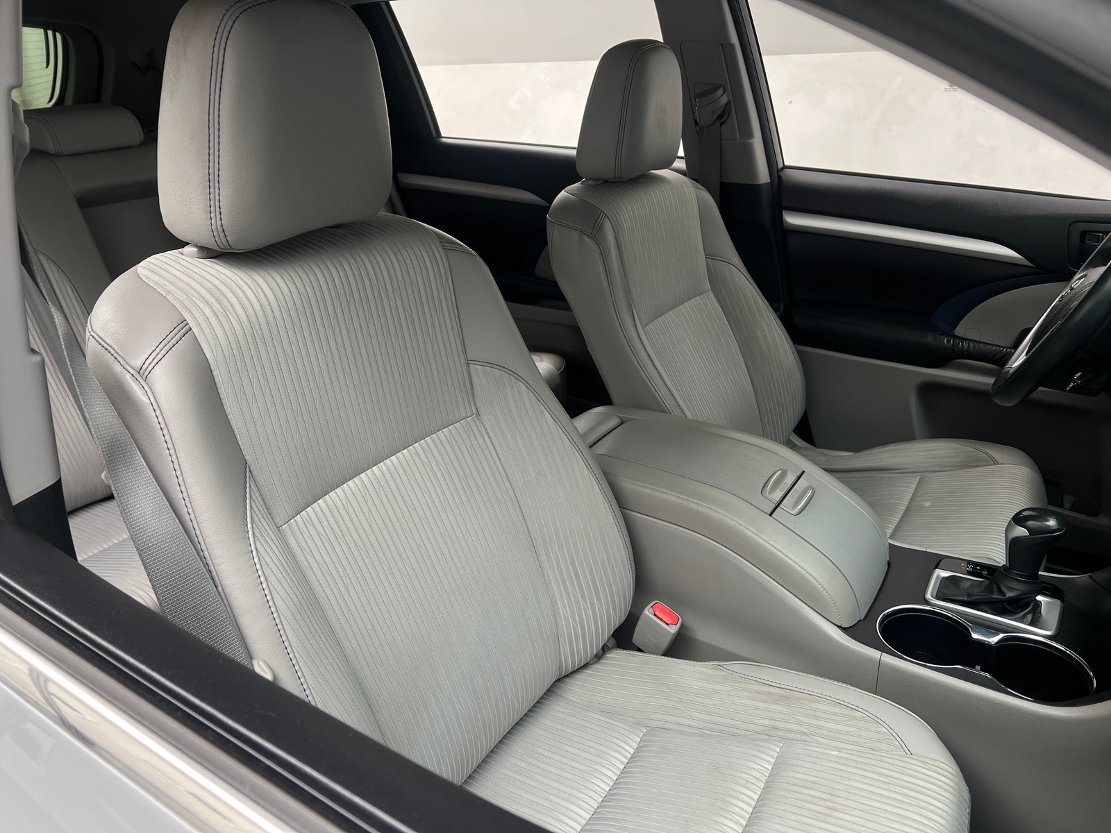 Thumbnail: 2016 Toyota Highlander - 2