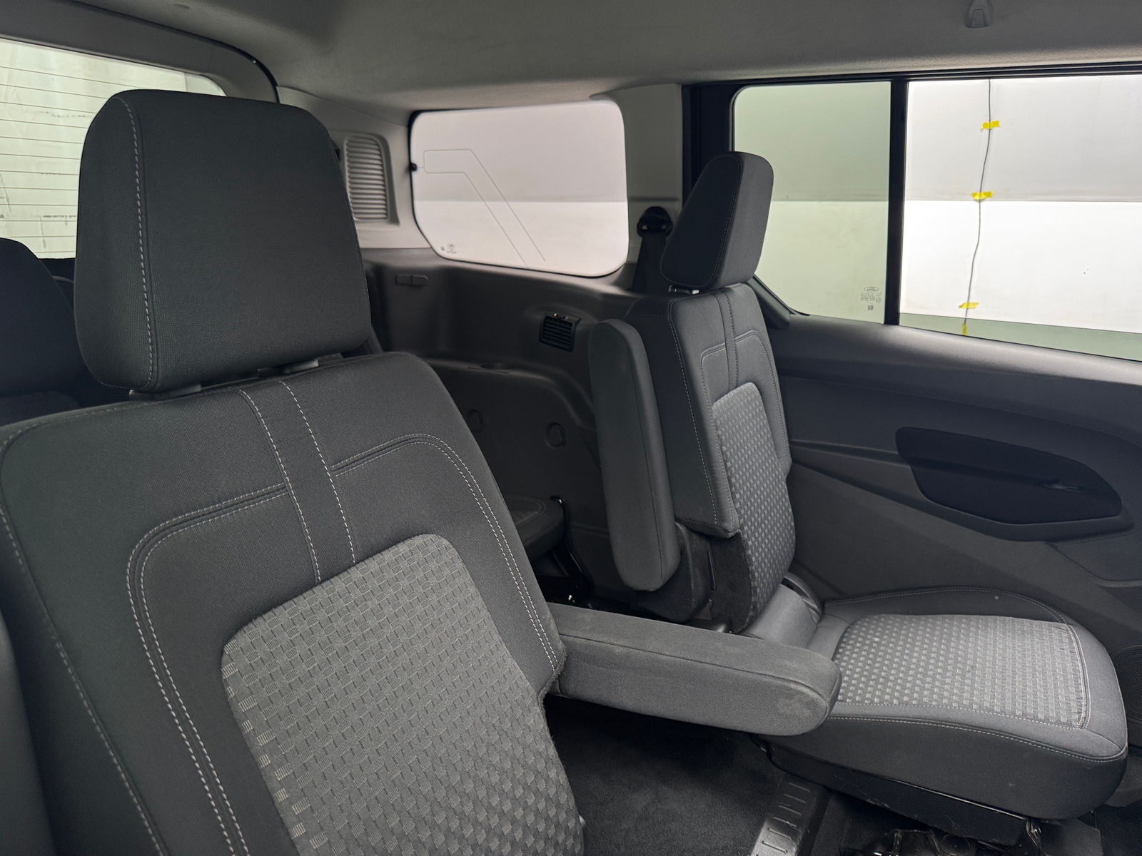 Thumbnail: 2019 Ford Transit Series - 6