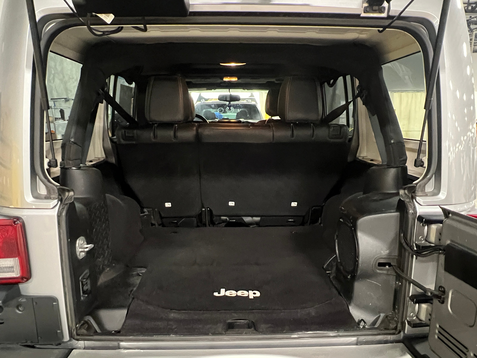 Thumbnail: 2014 Jeep Wrangler - 6
