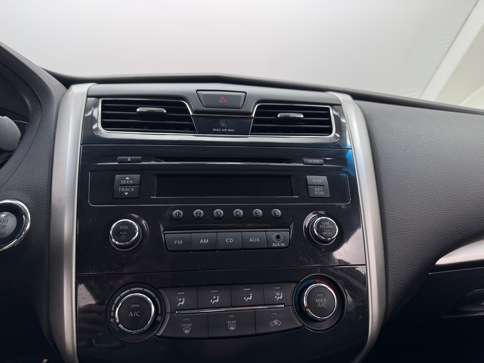 Thumbnail: 2014 Nissan Altima - 4