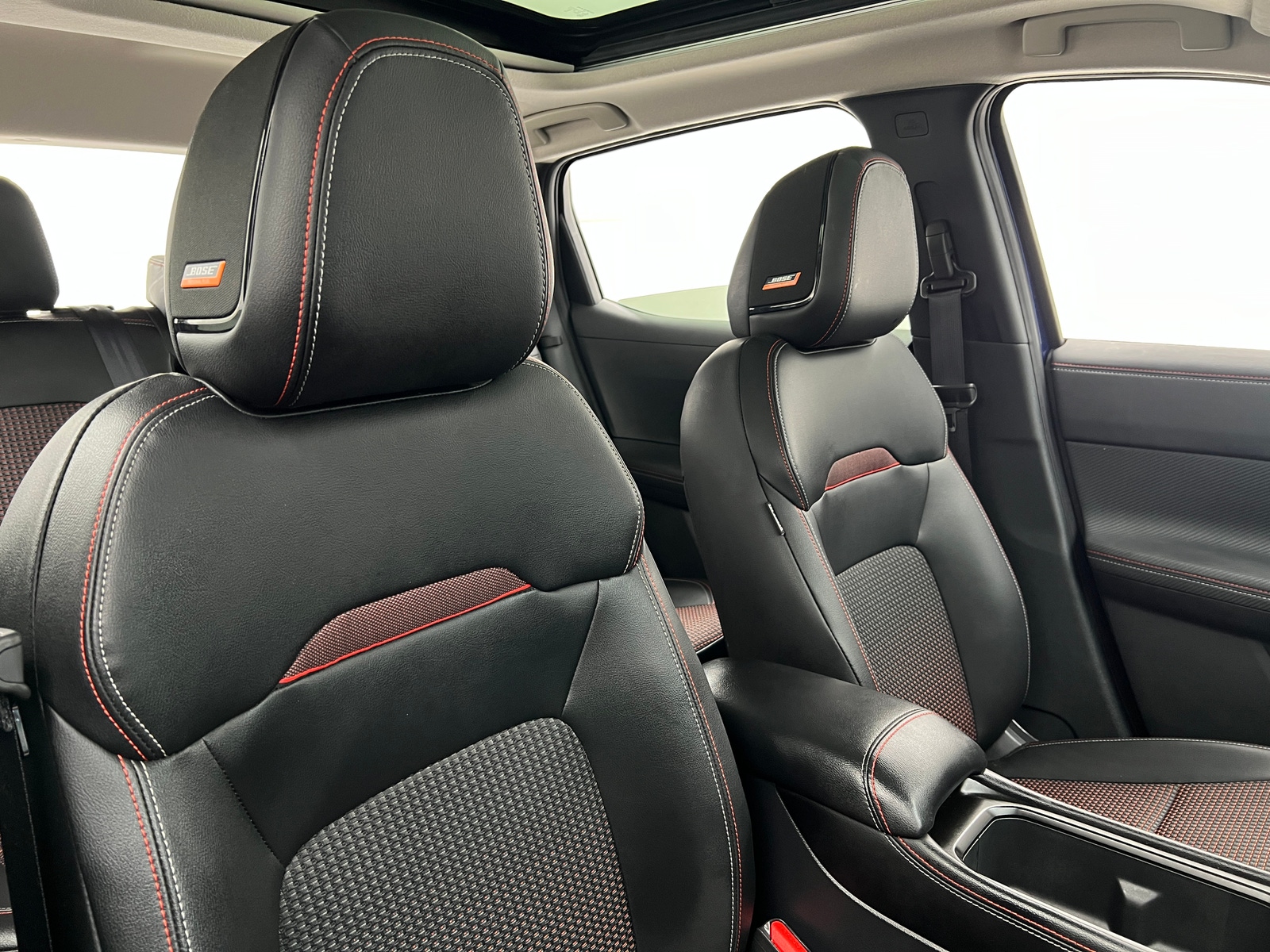 Thumbnail: 2025 Nissan Kicks - 2