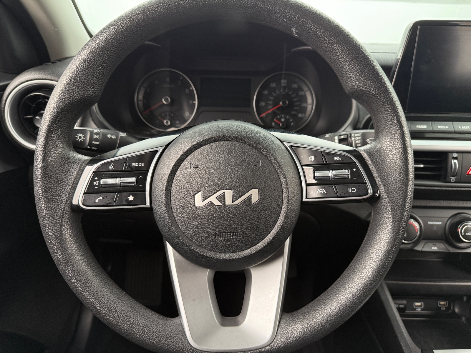 Thumbnail: 2024 Kia Forte - 5