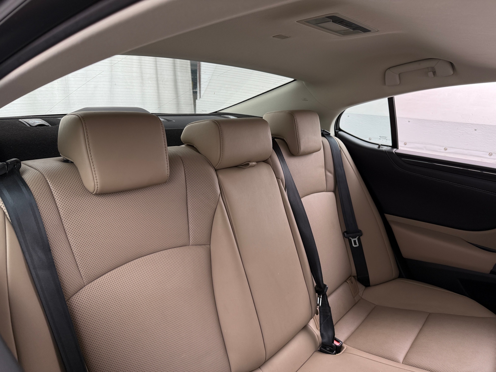 Thumbnail: 2020 Lexus ES - 5