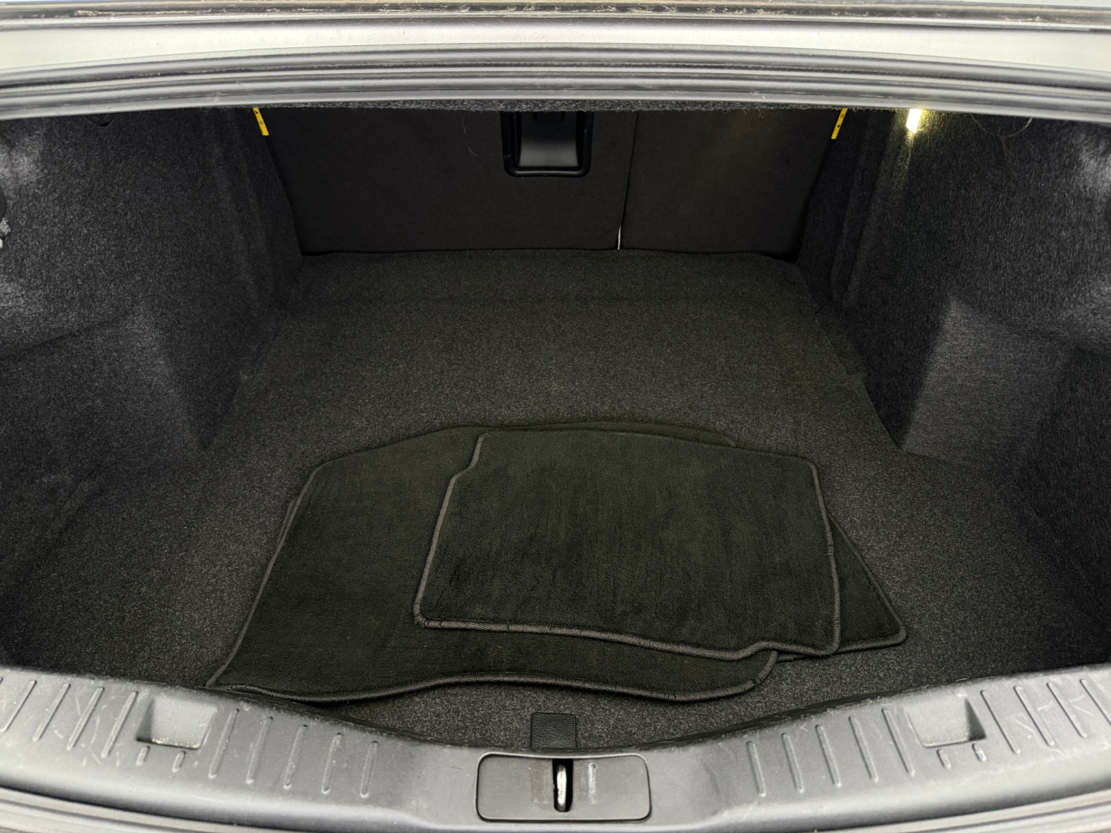 Thumbnail: 2014 Lincoln MKZ - 6