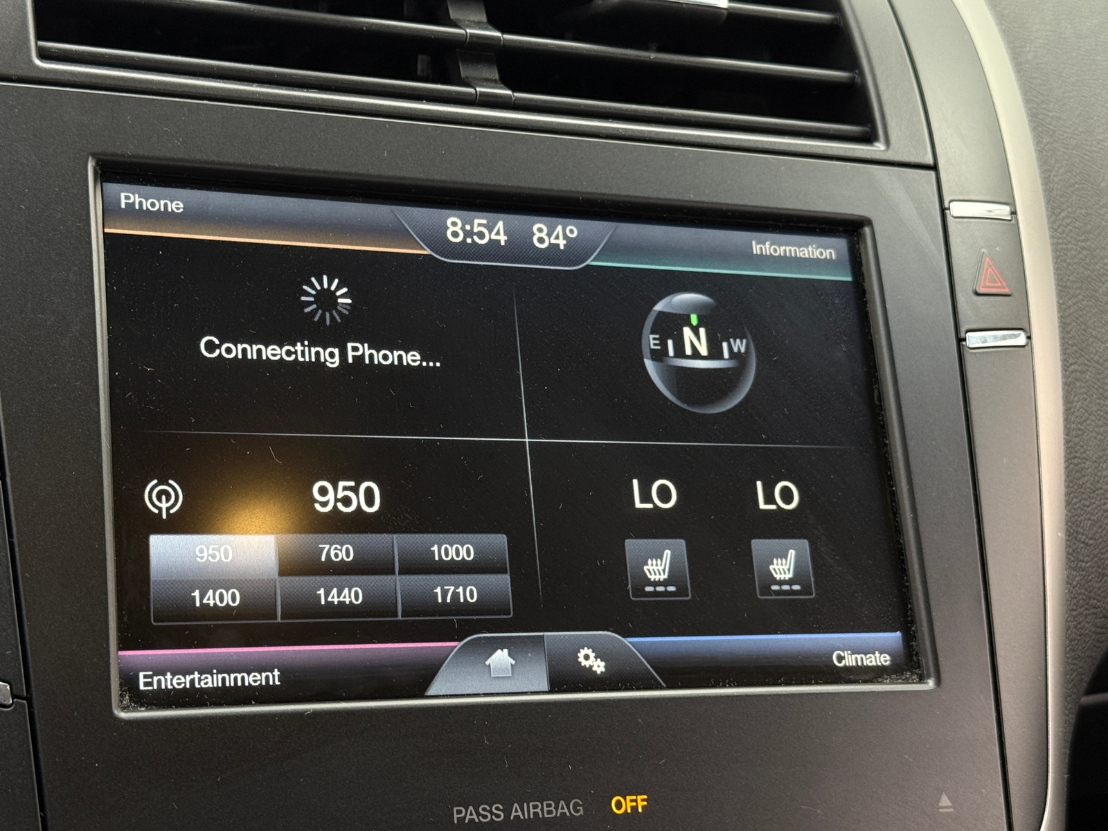 Thumbnail: 2014 Lincoln MKZ - 3