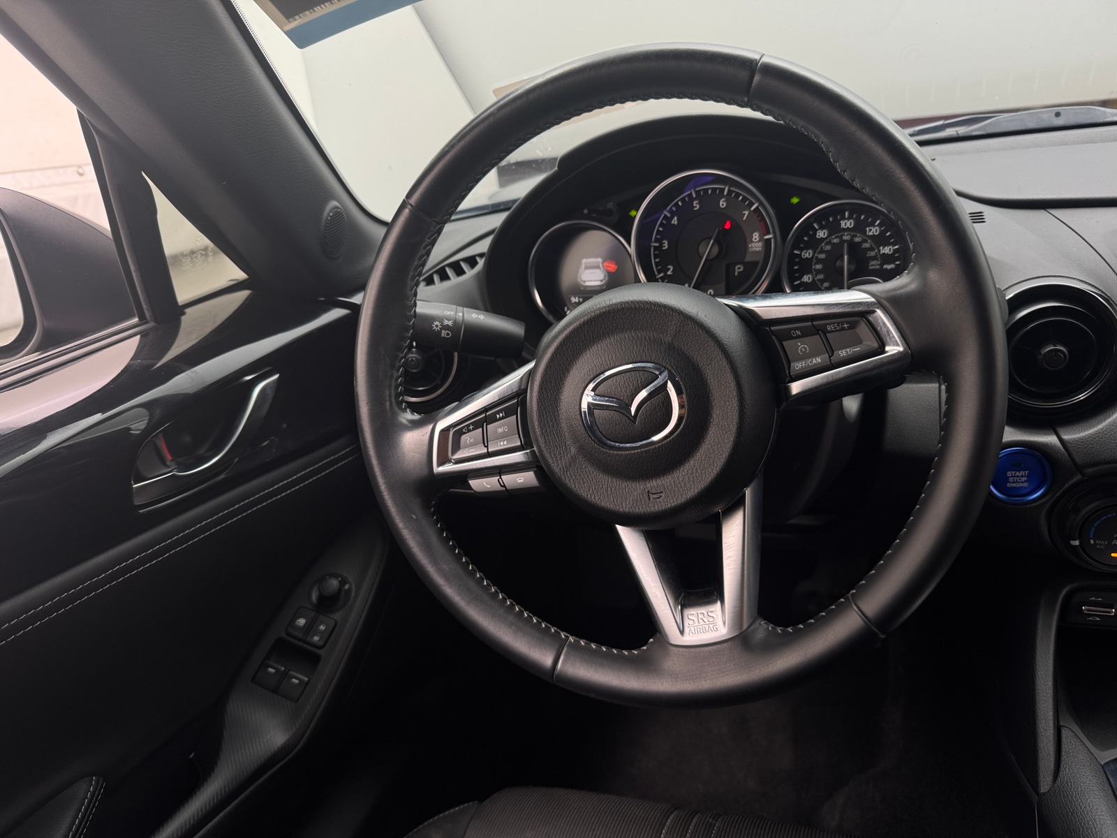 Thumbnail: 2020 Mazda MX-5 Miata - 5