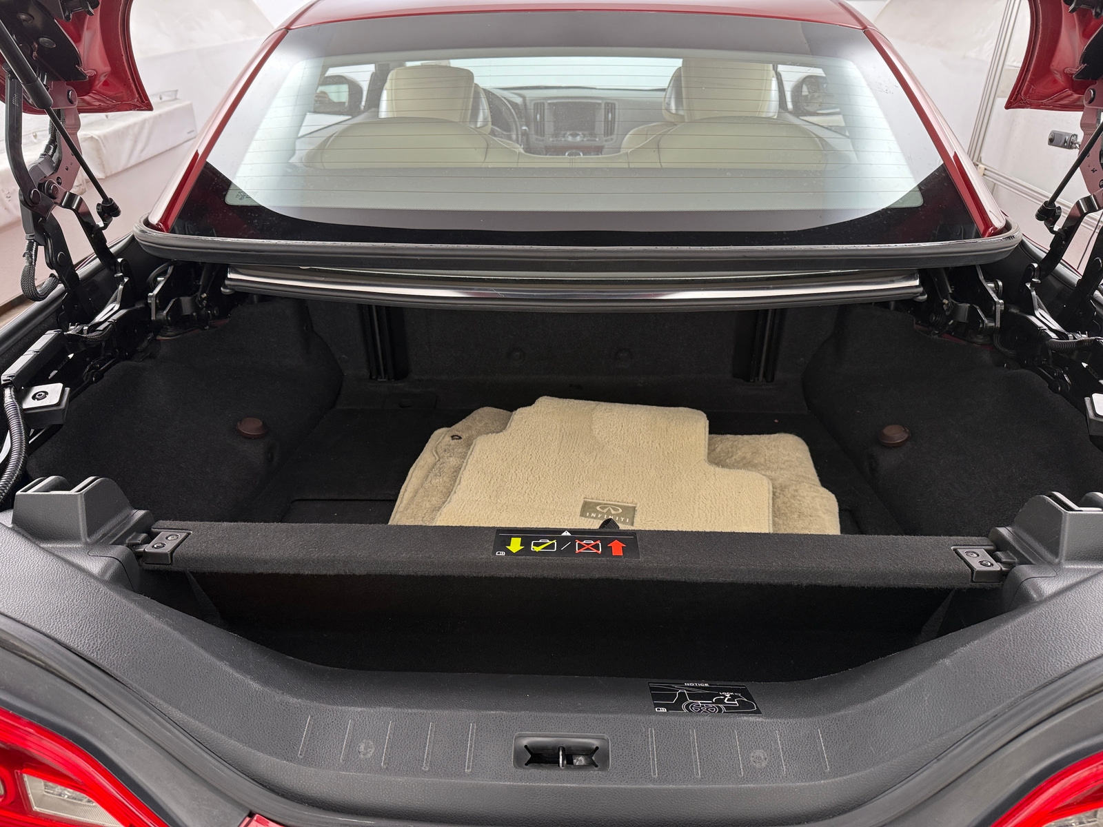 Thumbnail: 2014 INFINITI Q60 - 4