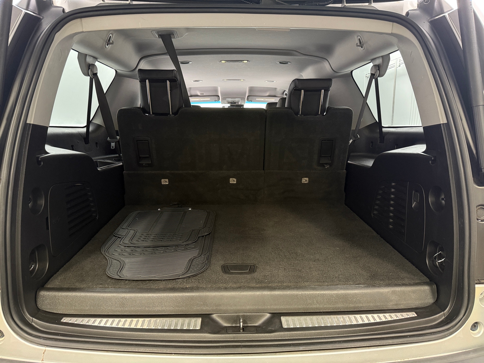 Thumbnail: 2018 Chevrolet Suburban - 6