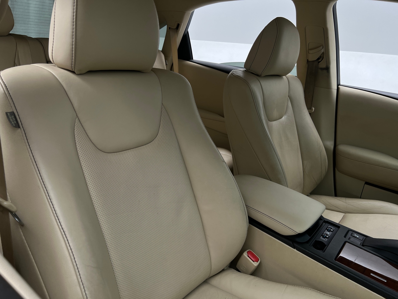 Thumbnail: 2015 Lexus RX - 2