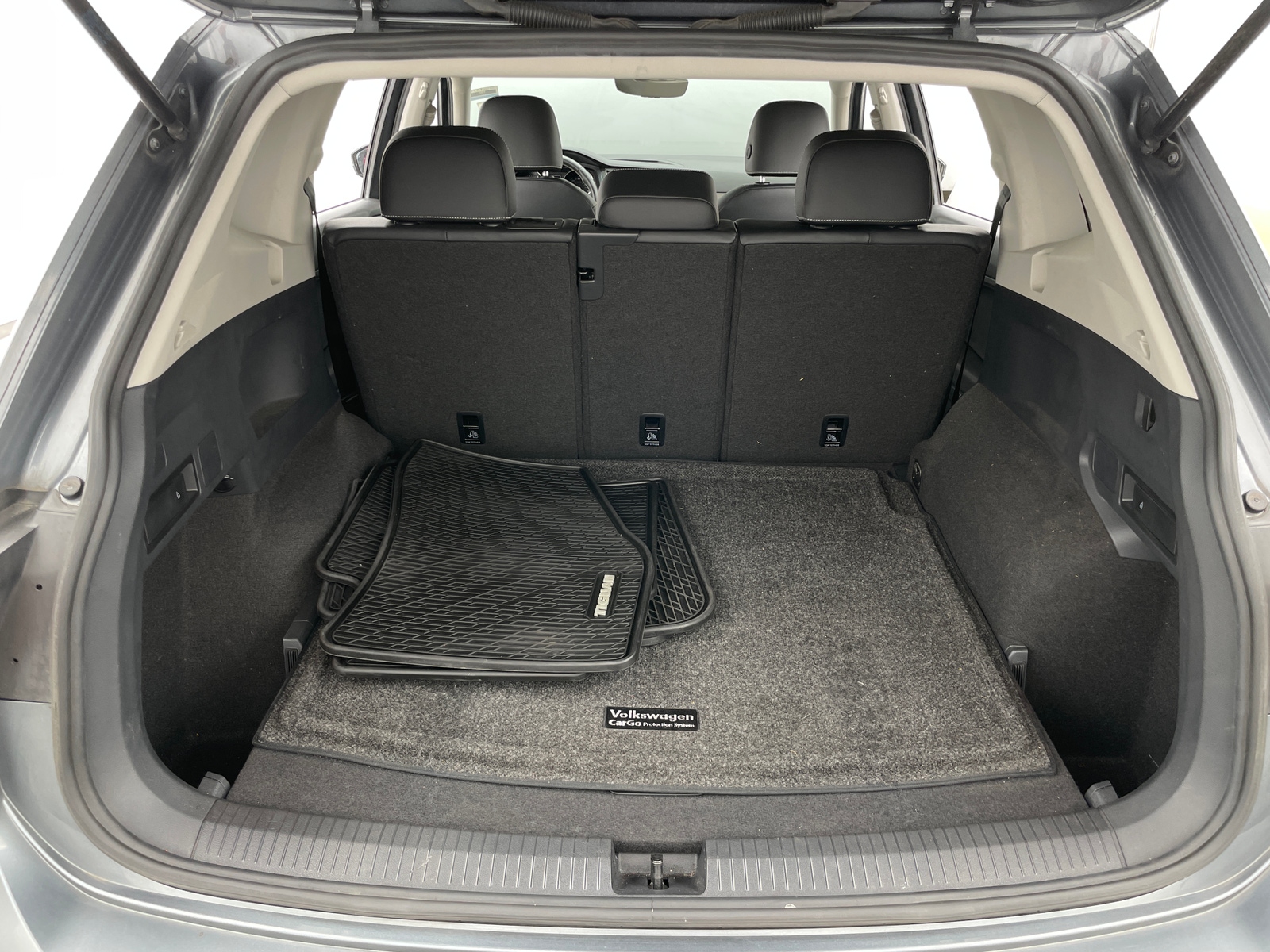 Thumbnail: 2021 Volkswagen Tiguan - 6