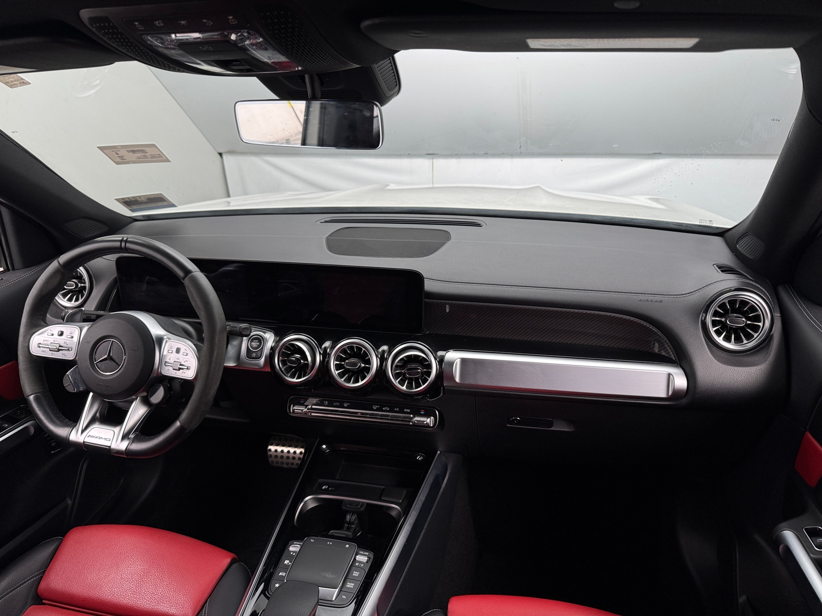 Thumbnail: 2022 Mercedes-Benz GLB - 2