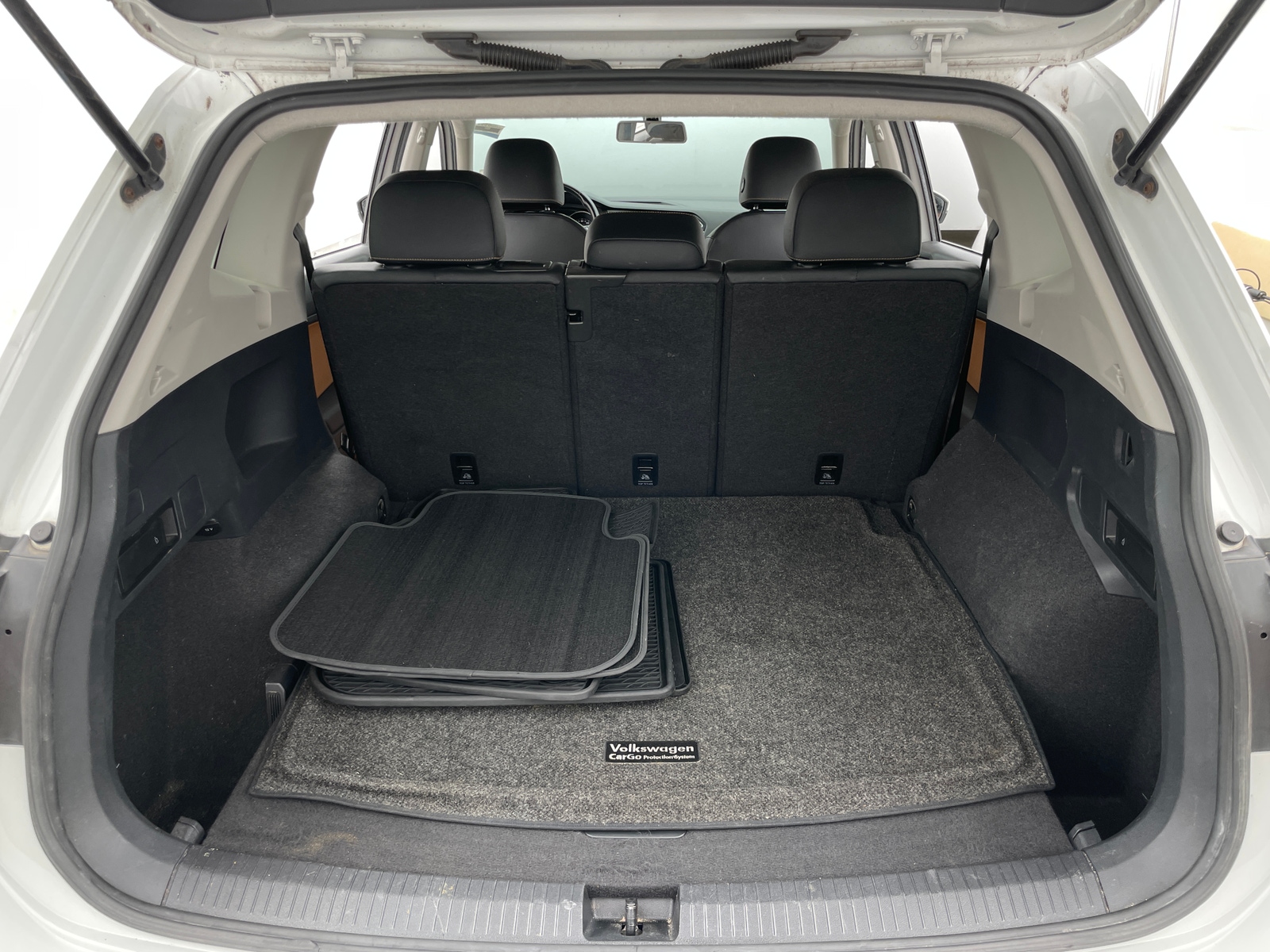 Thumbnail: 2019 Volkswagen Tiguan - 6