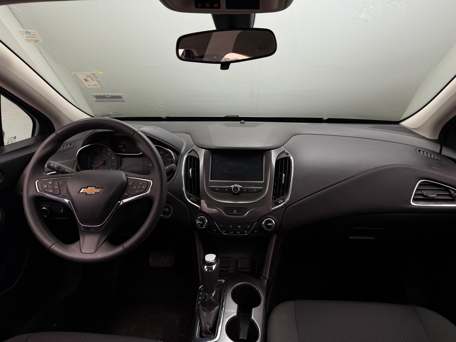 Thumbnail: 2016 Chevrolet Cruze - 3