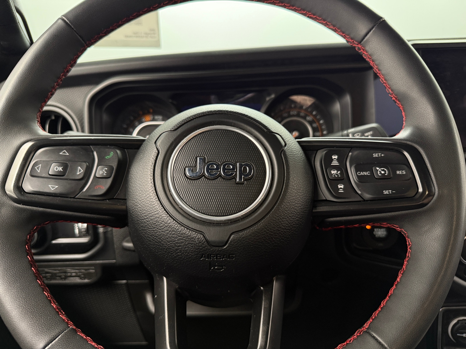 Thumbnail: 2024 Jeep Wrangler - 5