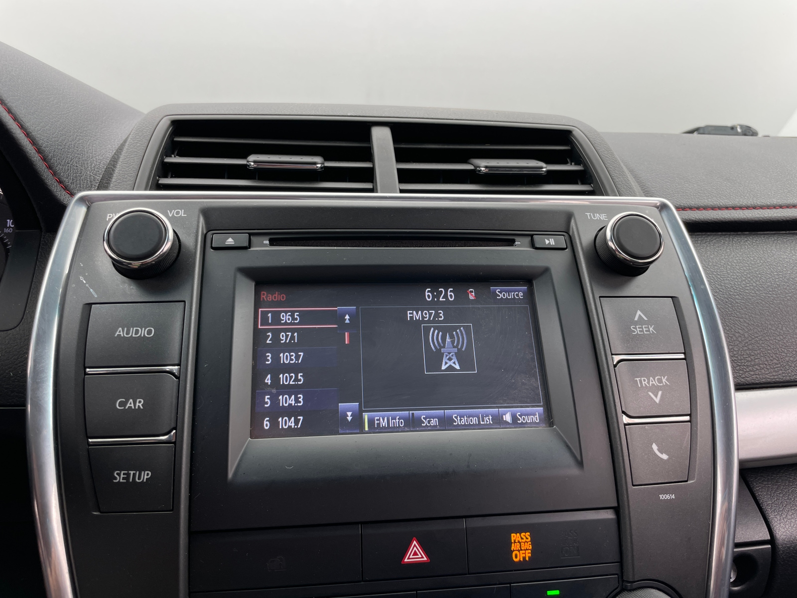 Thumbnail: 2017 Toyota Camry - 4