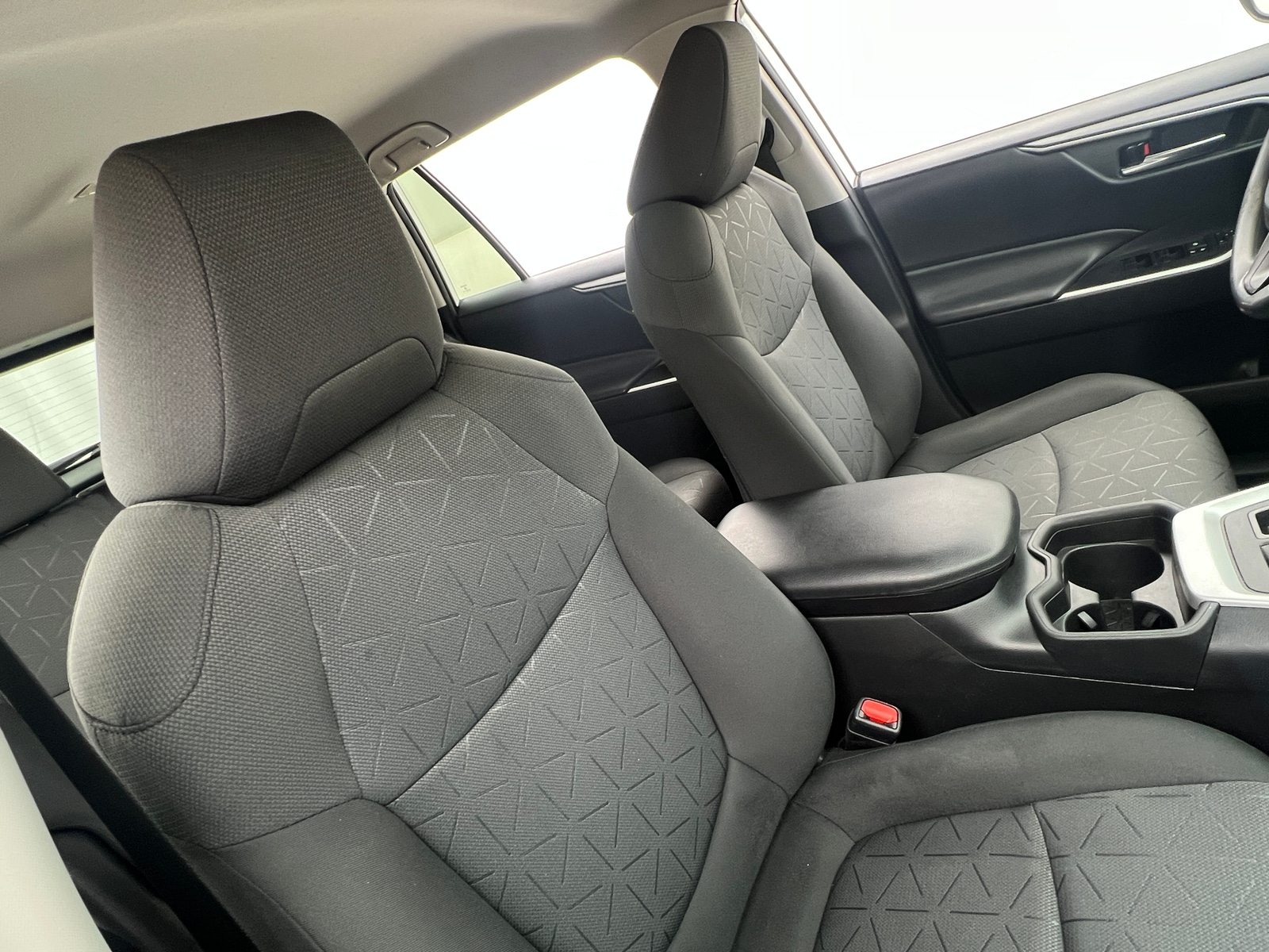 Thumbnail: 2020 Toyota RAV4 - 2