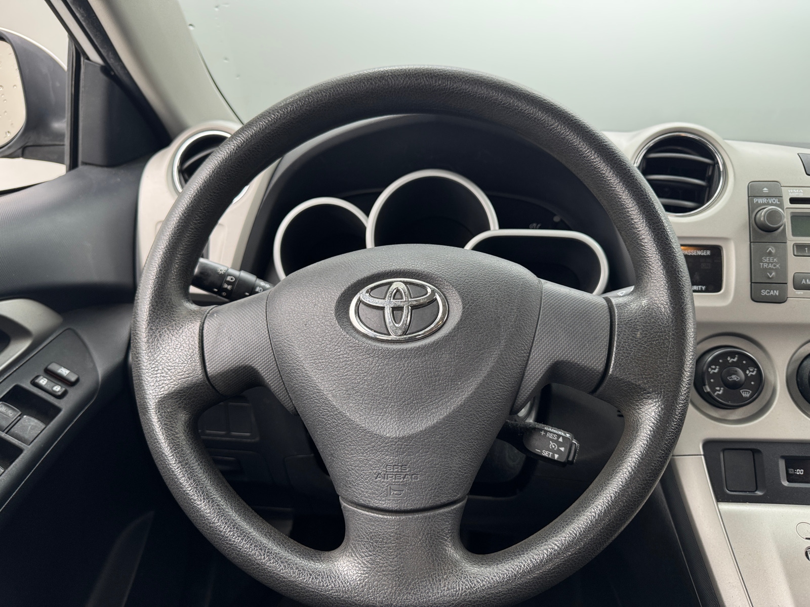 Thumbnail: 2010 Toyota Matrix - 5