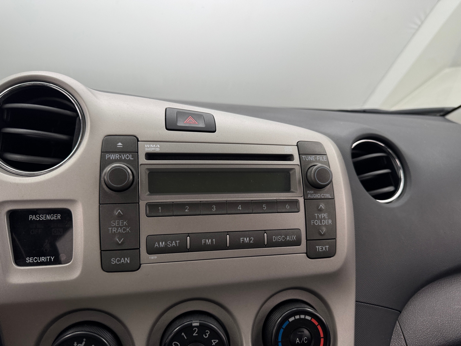 Thumbnail: 2010 Toyota Matrix - 4