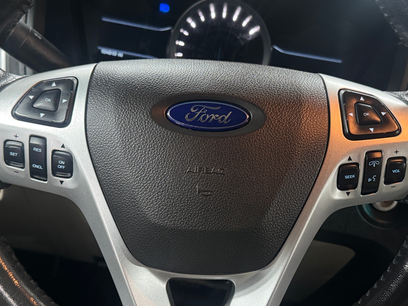 Thumbnail: 2015 Ford Explorer - 5