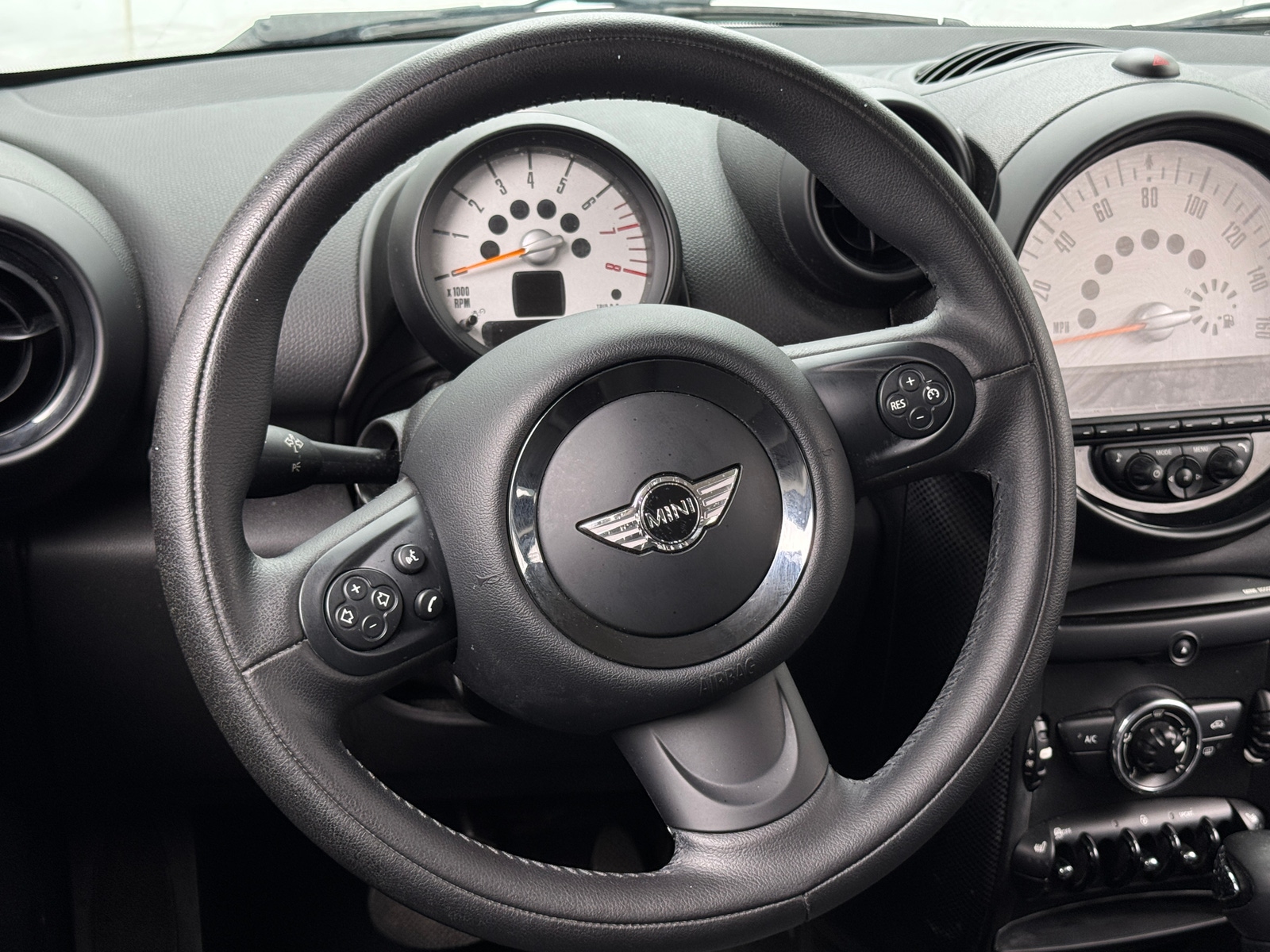 Thumbnail: 2014 MINI Cooper Countryman - 4