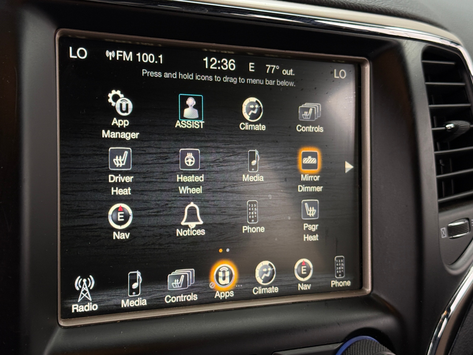 Thumbnail: 2015 Jeep Grand Cherokee - 3